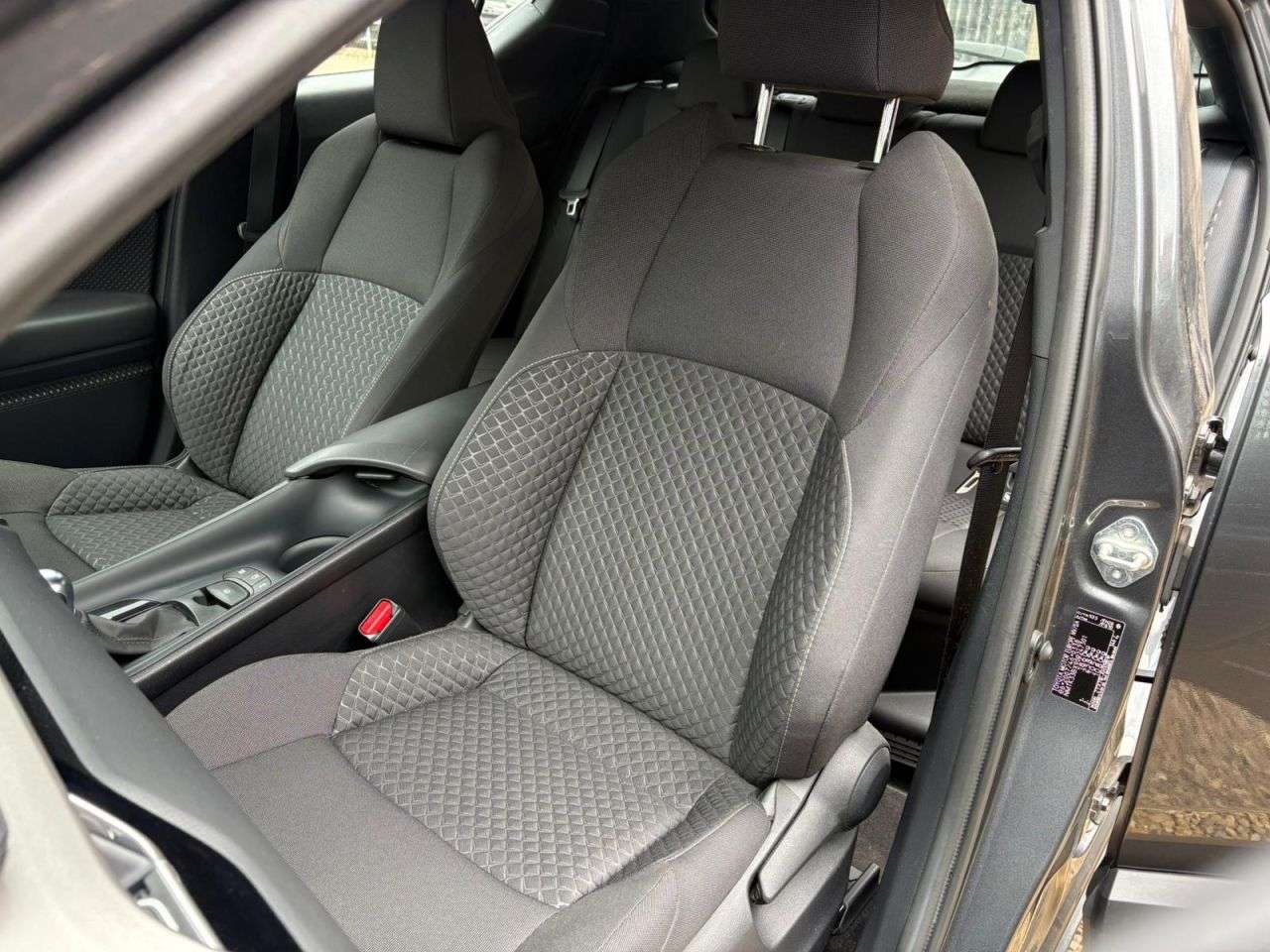 2023 TOYOTA C-HR 2023 TOYOTA C-HR