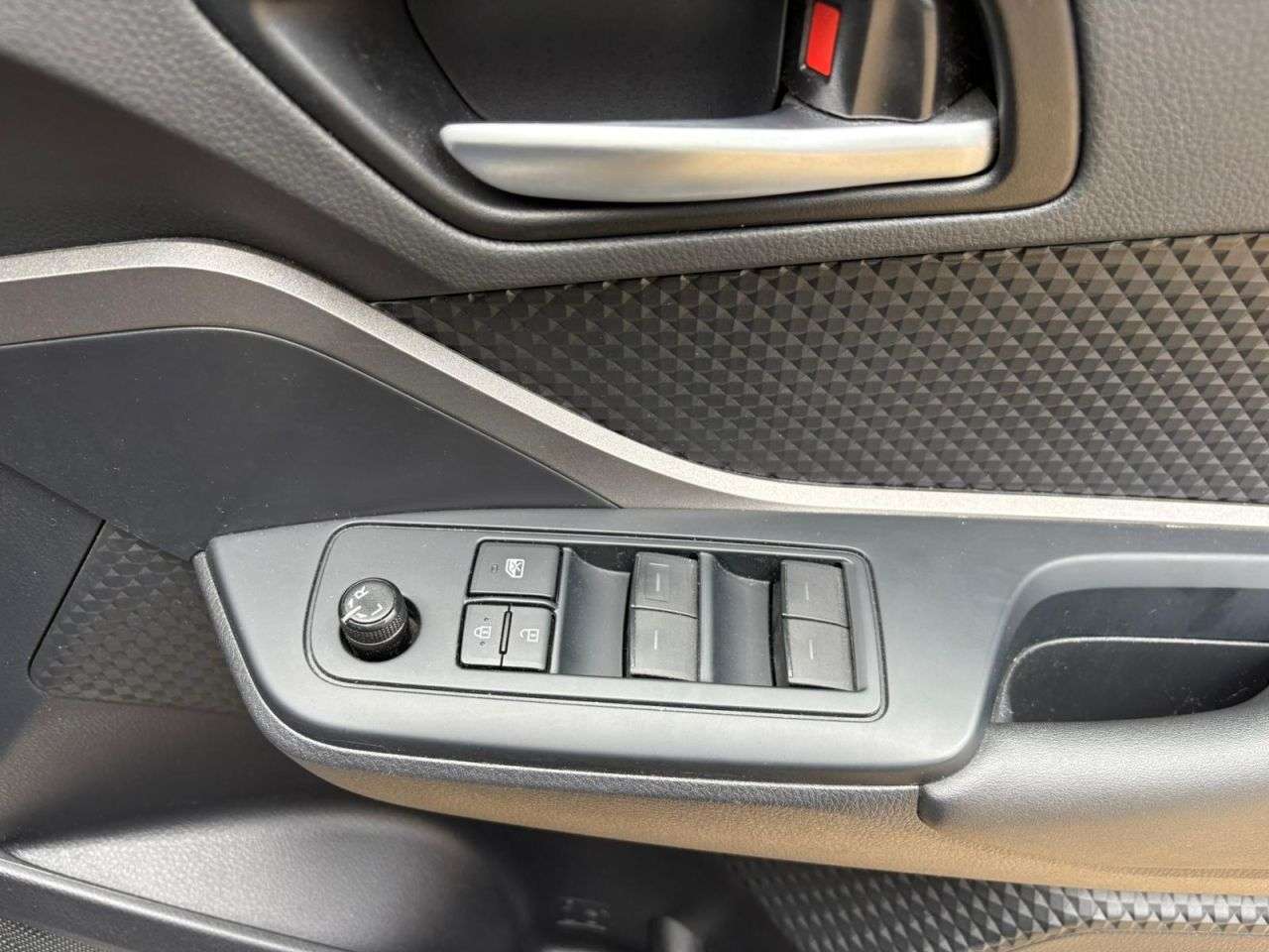 2023 TOYOTA C-HR 2023 TOYOTA C-HR