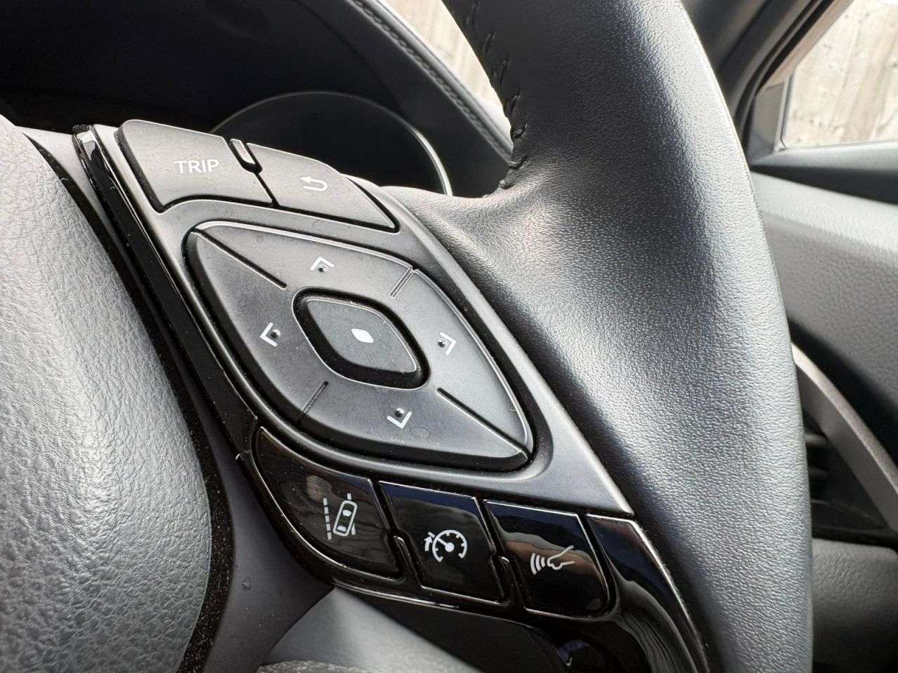 2023 TOYOTA C-HR 2023 TOYOTA C-HR