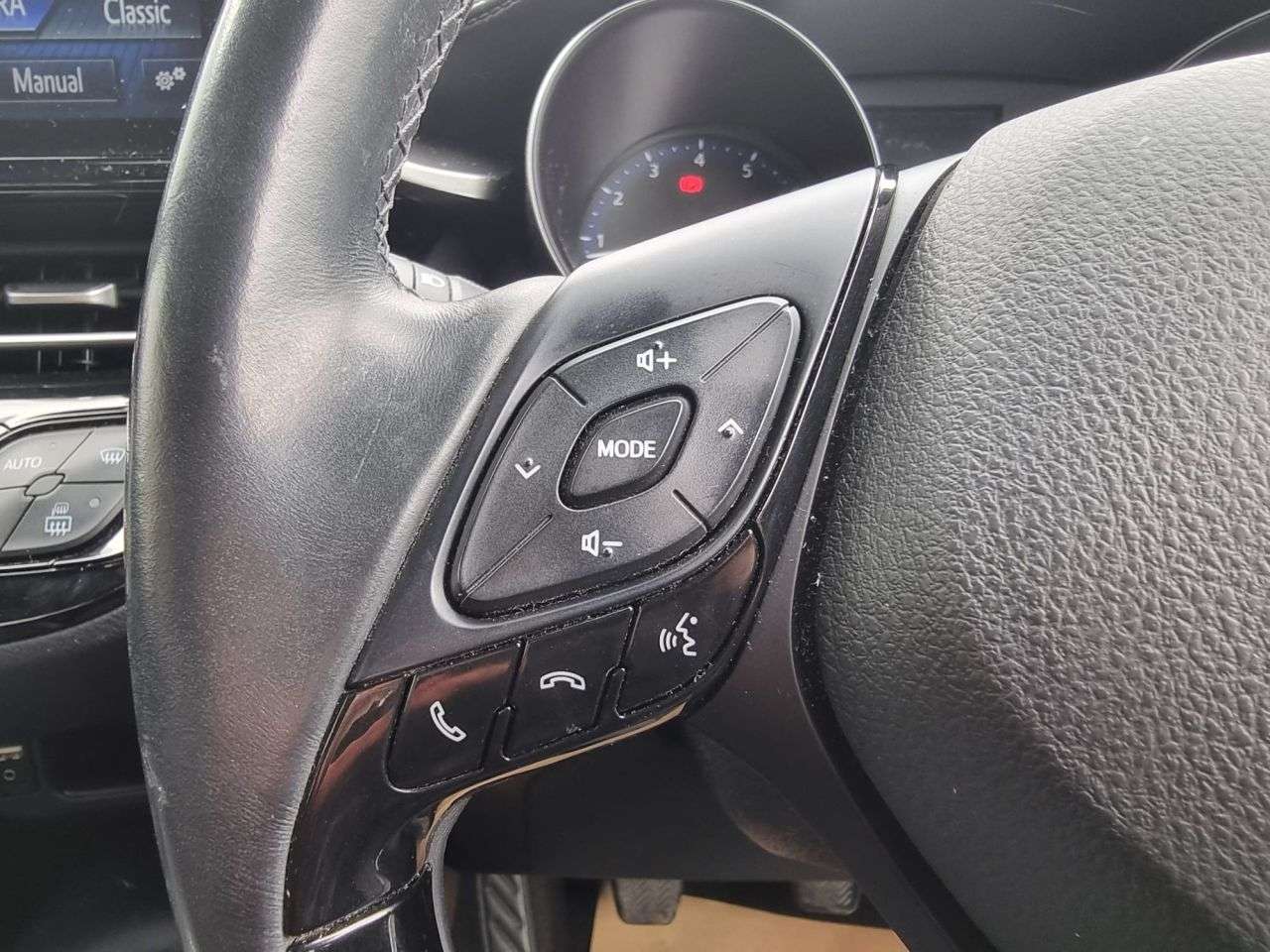 2018 TOYOTA C-HR 2018 TOYOTA C-HR