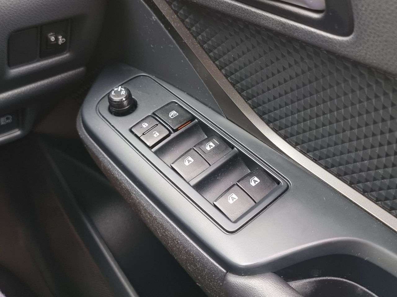 2018 TOYOTA C-HR 2018 TOYOTA C-HR