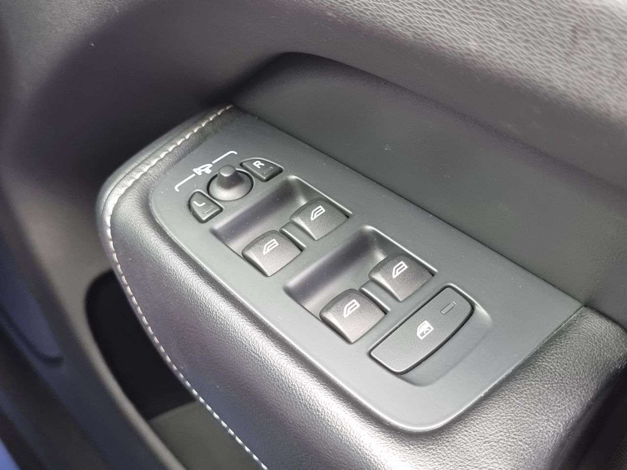 2019 VOLVO XC60 2019 VOLVO XC60