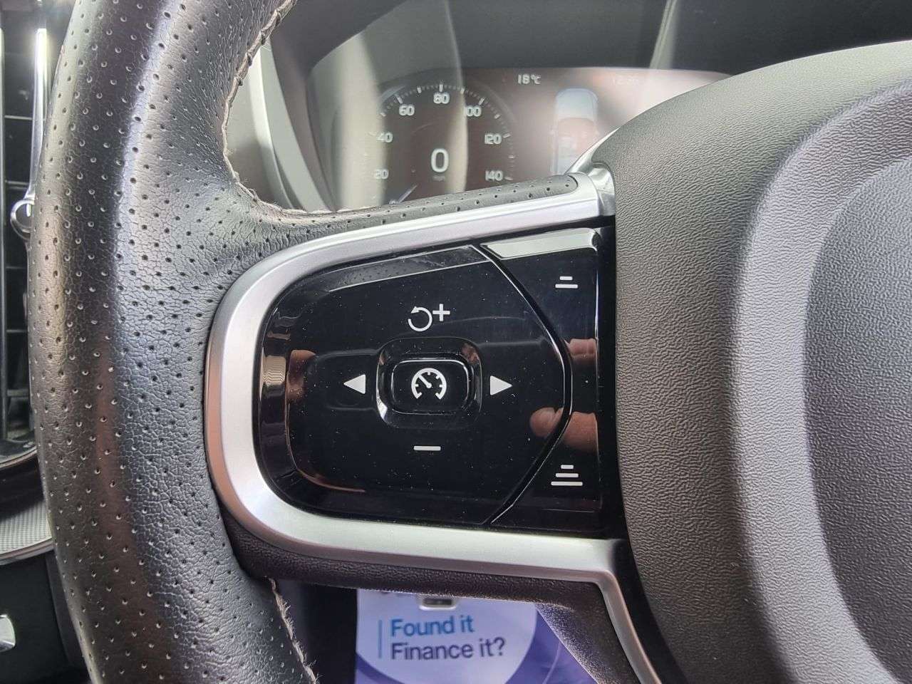 2019 VOLVO XC60 2019 VOLVO XC60