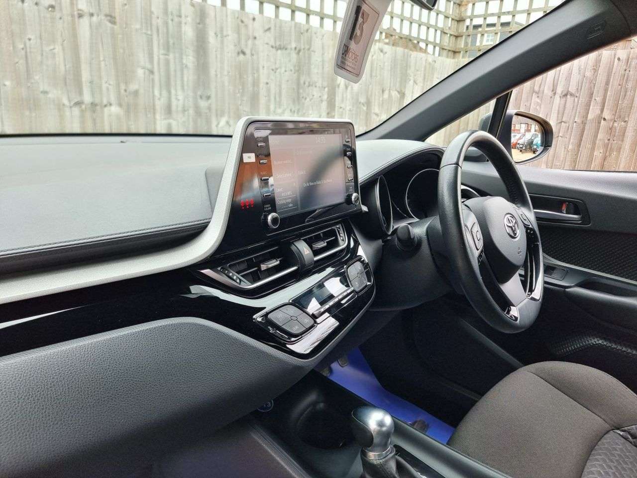 2022 TOYOTA C-HR 2022 TOYOTA C-HR