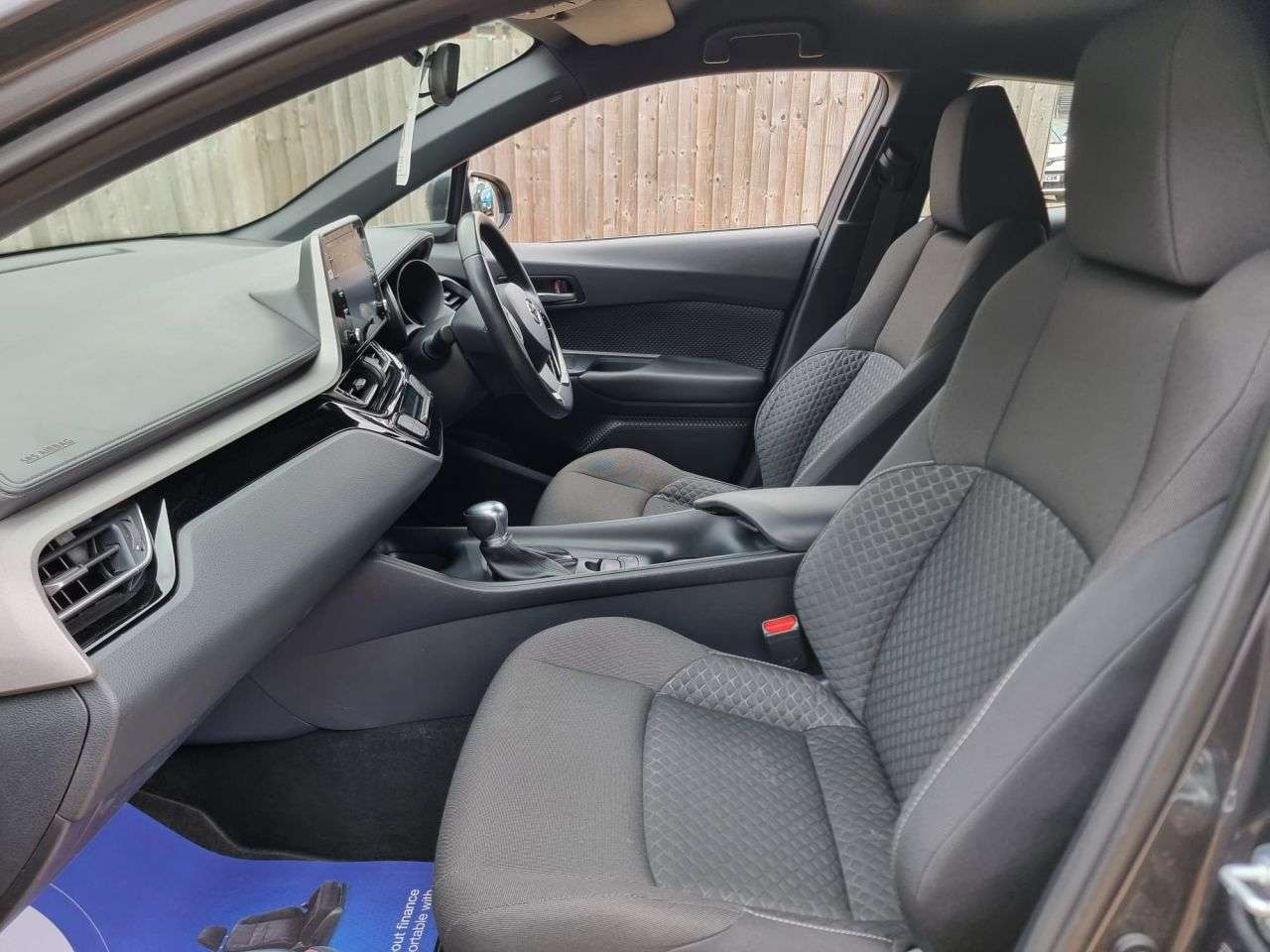 2022 TOYOTA C-HR 2022 TOYOTA C-HR