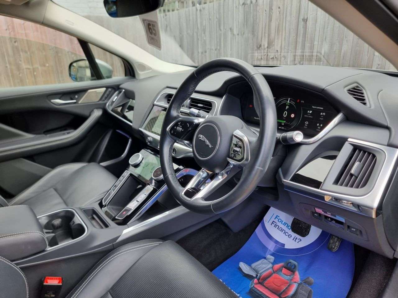 A 2020 JAGUAR I-PACE 400 90kWh HSE SUV 5dr Electric Auto 4WD (400 ps) SAT NAV + R/CAMERA + H/LEA A 2020 JAGUAR I-PACE 400 90kWh HSE SUV 5dr Electric Auto 4WD (400 ps) SAT NAV + R/CAMERA + H/LEA