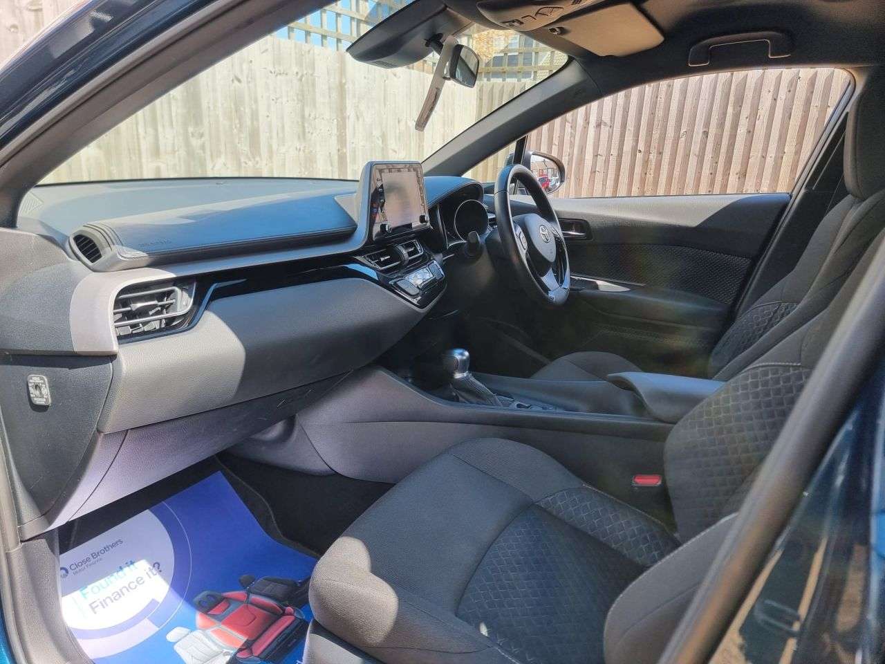 2023 TOYOTA C-HR 2023 TOYOTA C-HR