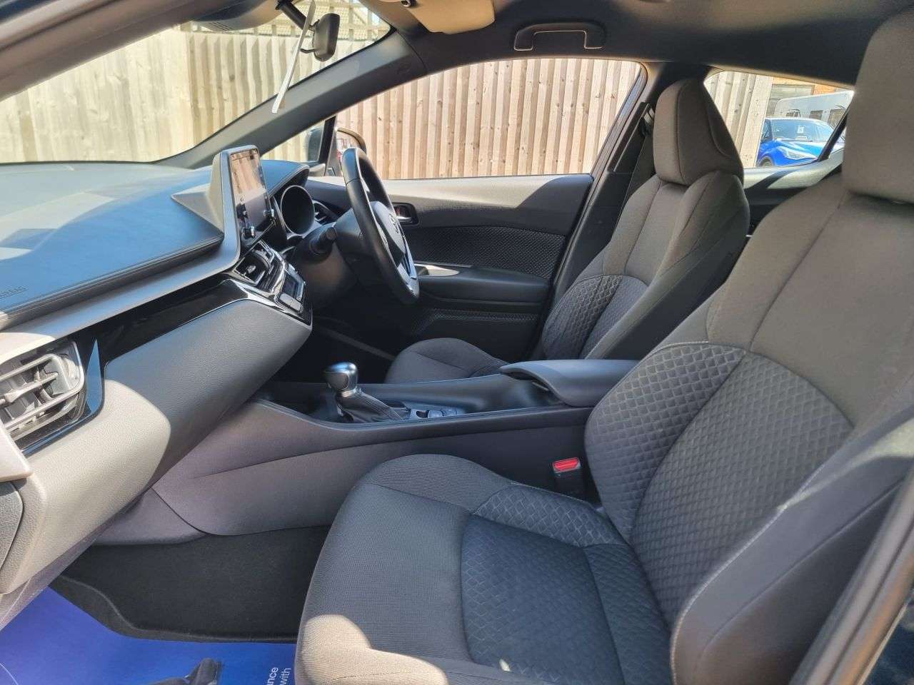 2023 TOYOTA C-HR 2023 TOYOTA C-HR