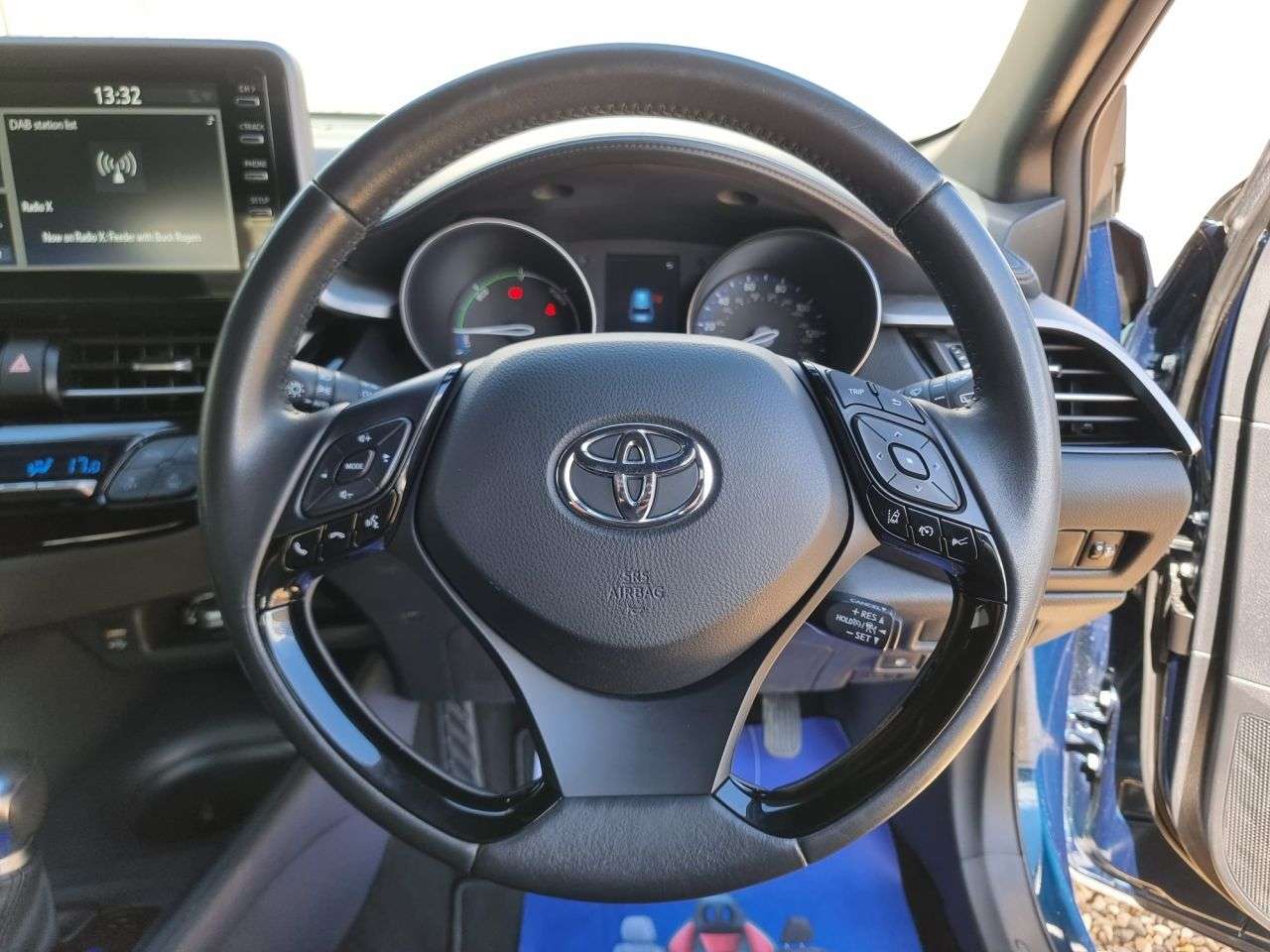 2023 TOYOTA C-HR 2023 TOYOTA C-HR