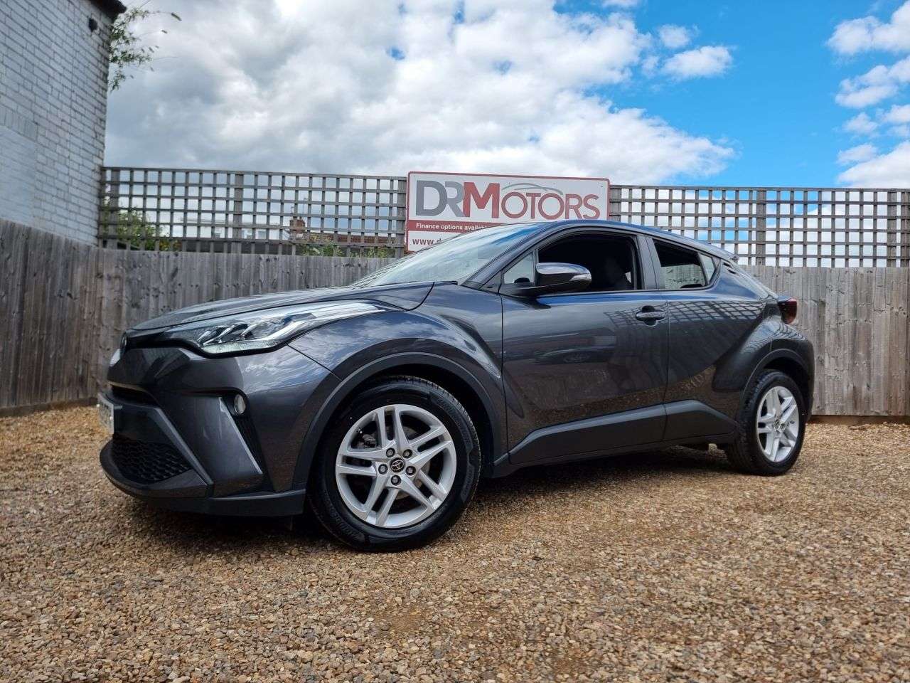 A 2023 TOYOTA C-HR 1.8 VVT-h GPF Icon SUV 5dr Petrol Hybrid CVT Euro 6 (s/s) (122 ps) R/CAMERA A 2023 TOYOTA C-HR 1.8 VVT-h GPF Icon SUV 5dr Petrol Hybrid CVT Euro 6 (s/s) (122 ps) R/CAMERA