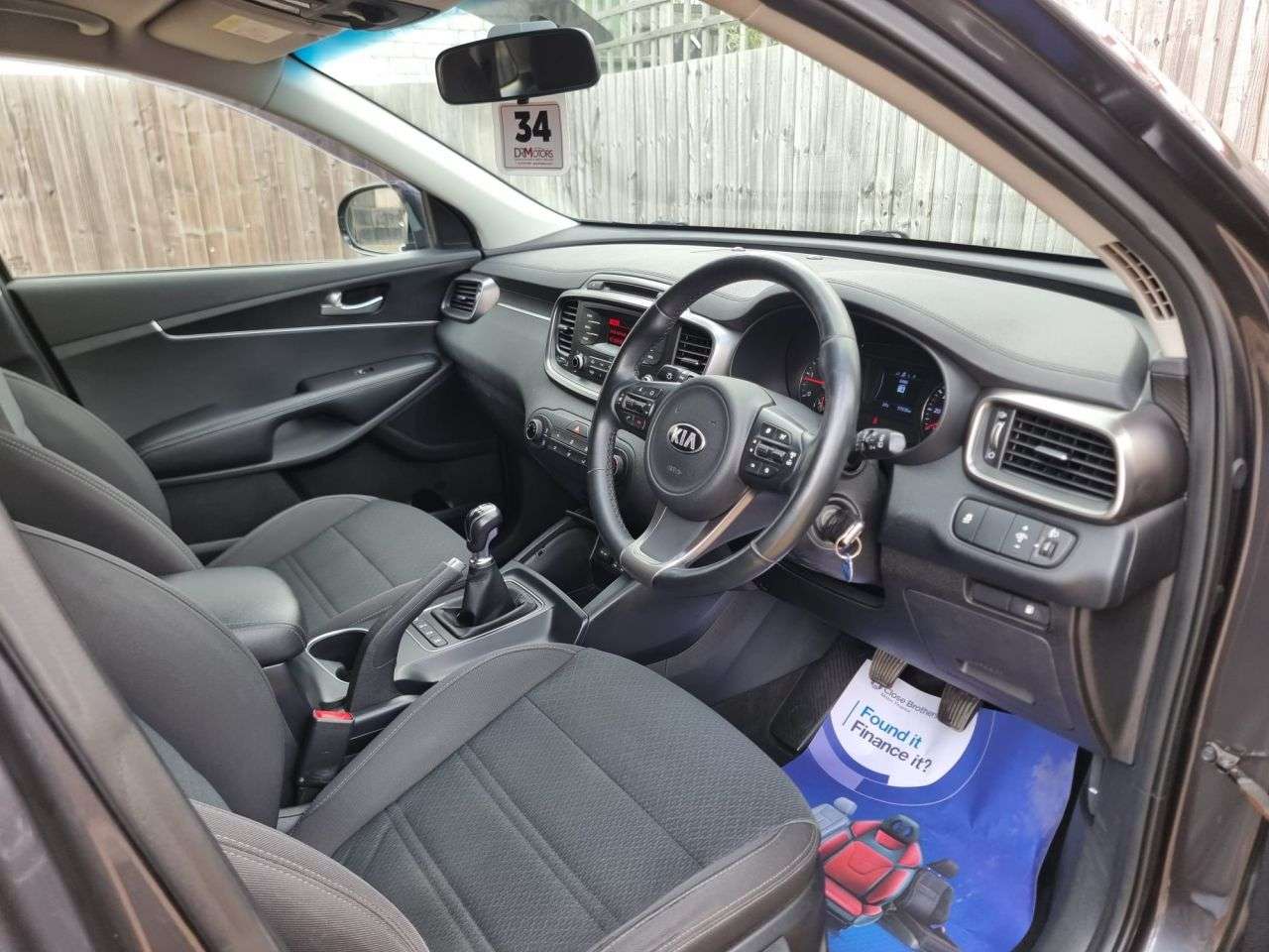 A 2016 KIA SORENTO 2.2 CRDi KX-1 SUV 5dr Diesel Manual AWD Euro 6 (s/s) (197 bhp) 7 SEATER + B A 2016 KIA SORENTO 2.2 CRDi KX-1 SUV 5dr Diesel Manual AWD Euro 6 (s/s) (197 bhp) 7 SEATER + B