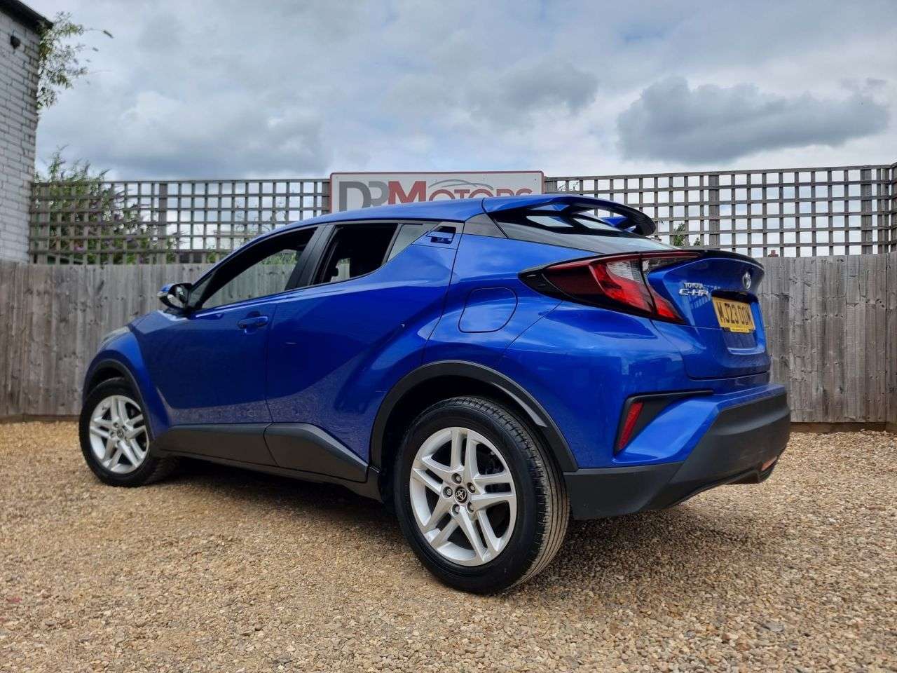 2023 TOYOTA C-HR 2023 TOYOTA C-HR