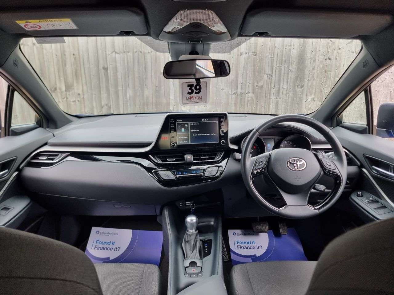 2023 TOYOTA C-HR 2023 TOYOTA C-HR