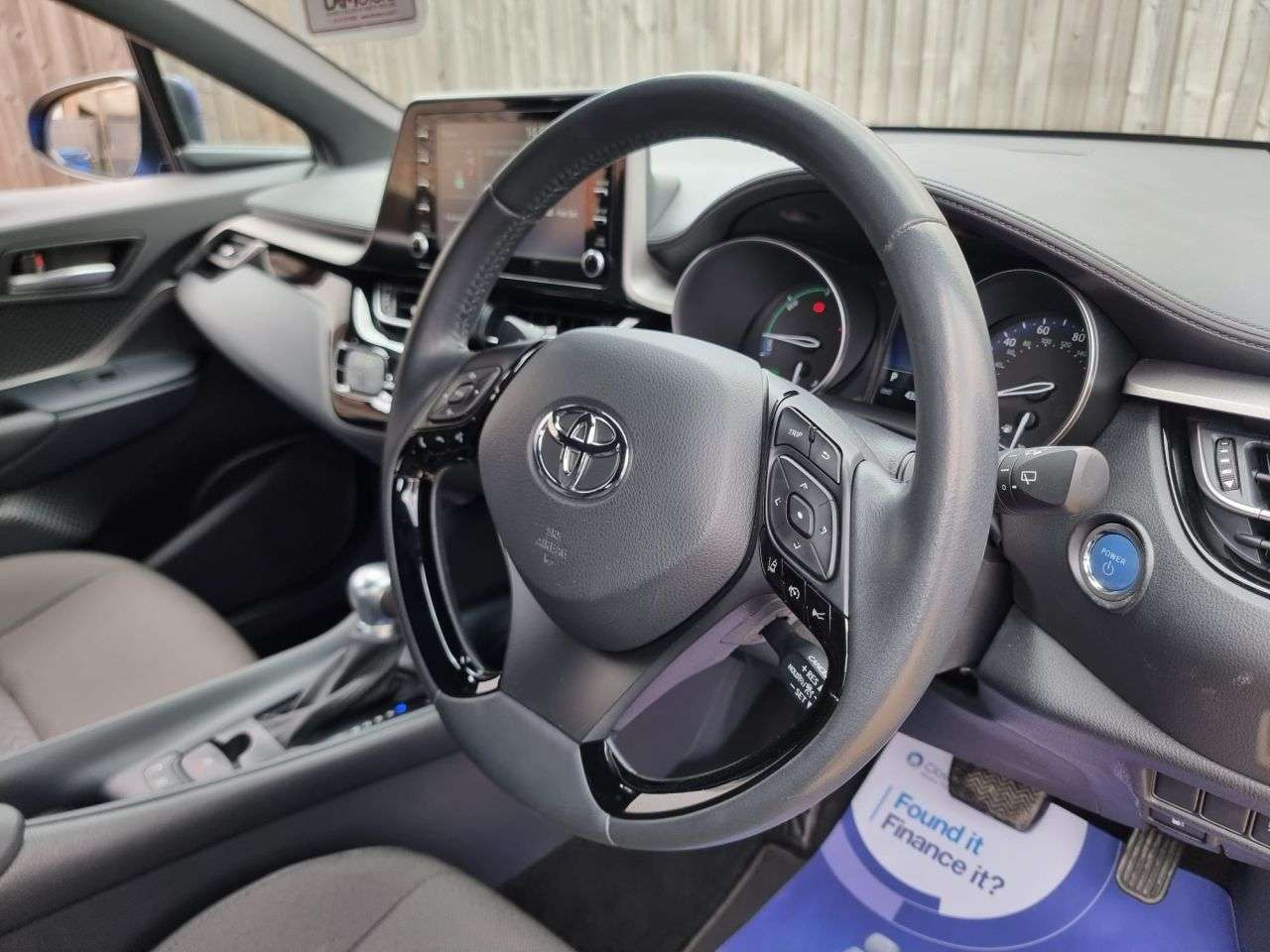 2023 TOYOTA C-HR 2023 TOYOTA C-HR