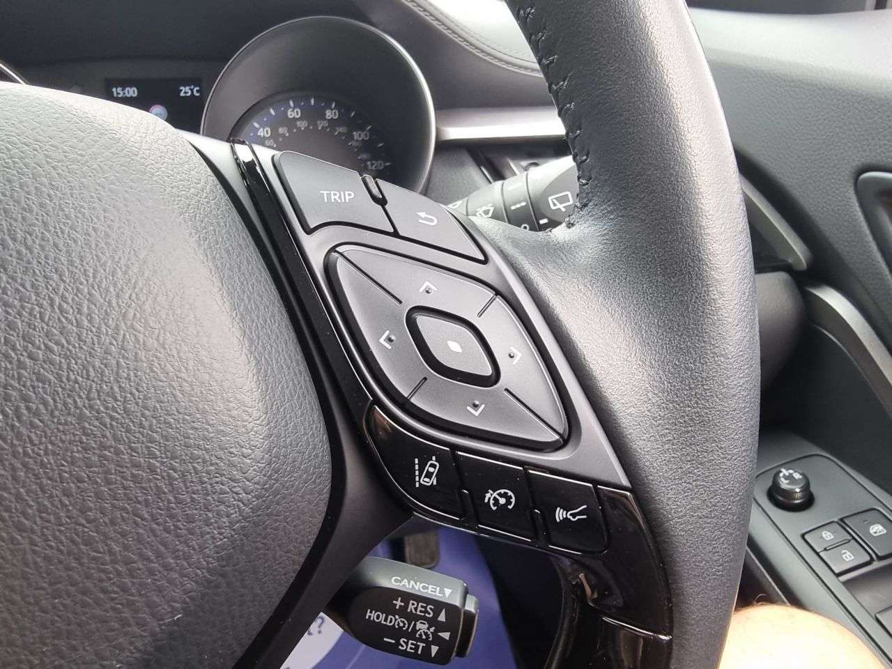 2023 TOYOTA C-HR 2023 TOYOTA C-HR