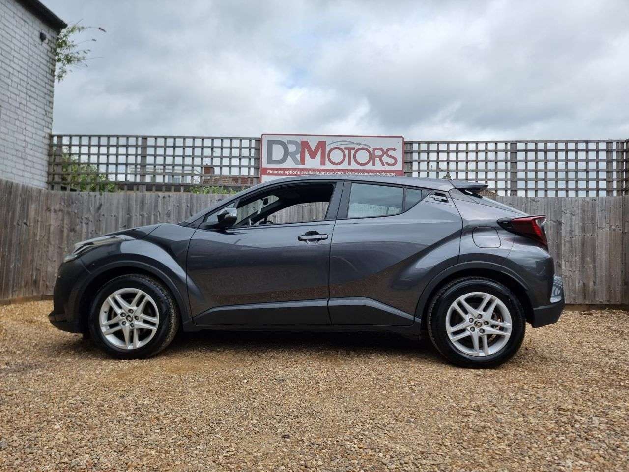 2023 TOYOTA C-HR 2023 TOYOTA C-HR