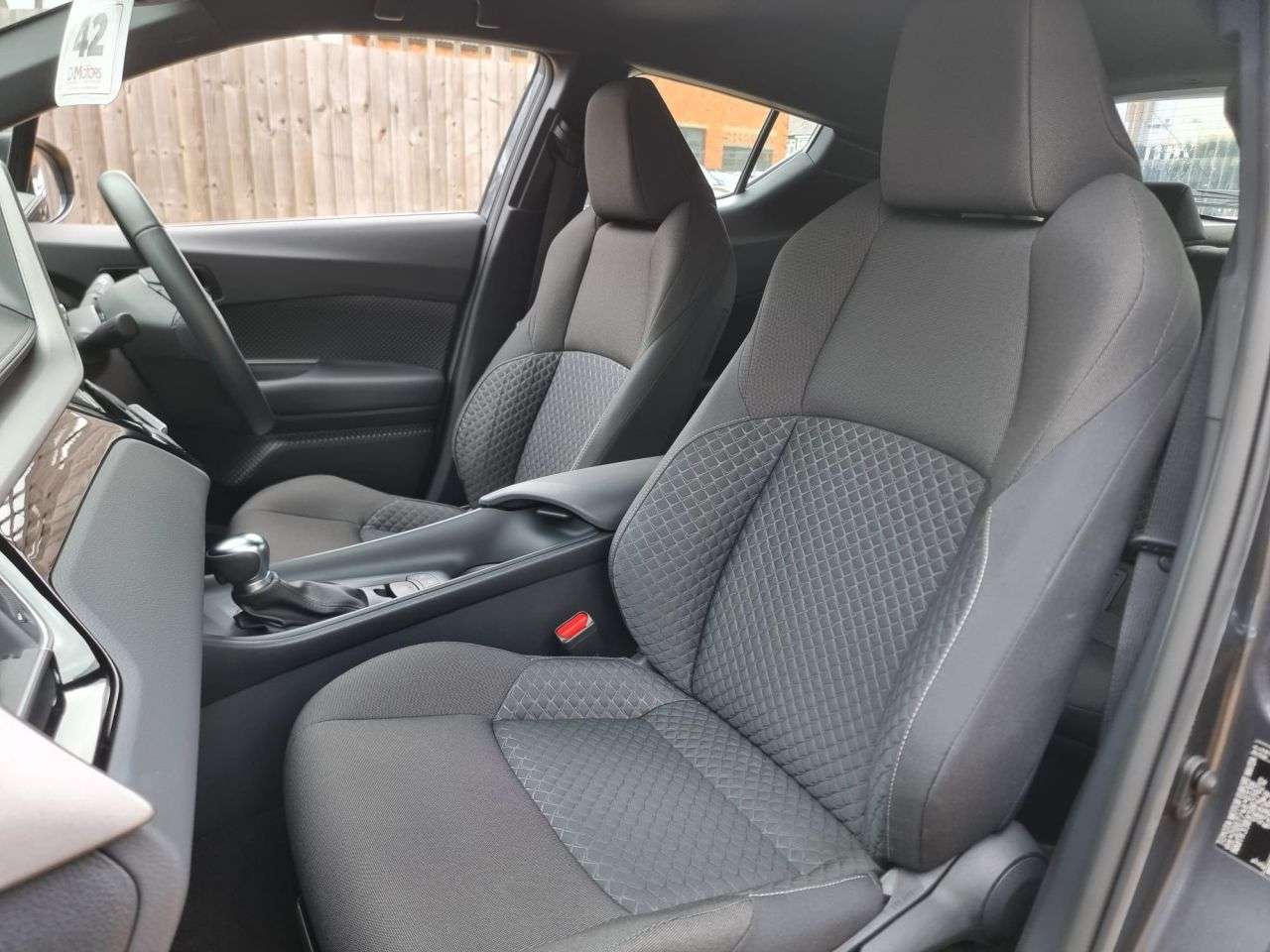 2023 TOYOTA C-HR 2023 TOYOTA C-HR