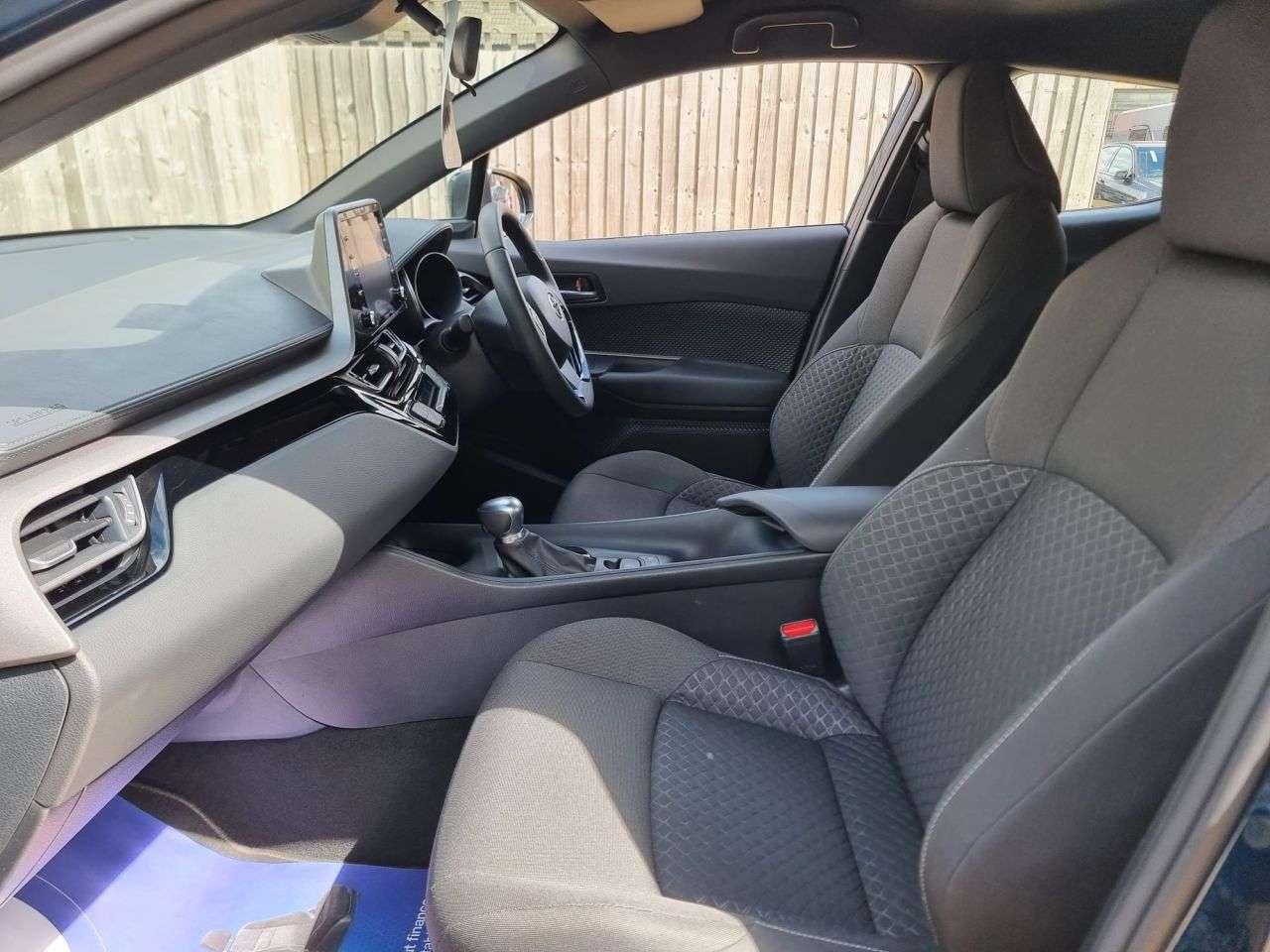 2023 TOYOTA C-HR 2023 TOYOTA C-HR