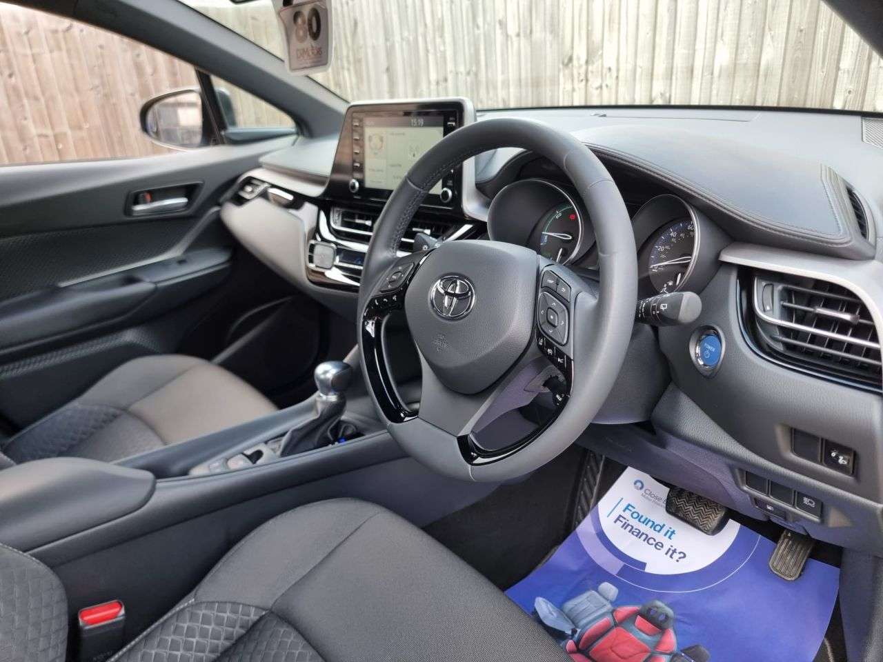 A 2023 TOYOTA C-HR 1.8 VVT-h GPF Icon SUV 5dr Petrol Hybrid CVT Euro 6 (s/s) (122 ps) R/CAMERA A 2023 TOYOTA C-HR 1.8 VVT-h GPF Icon SUV 5dr Petrol Hybrid CVT Euro 6 (s/s) (122 ps) R/CAMERA