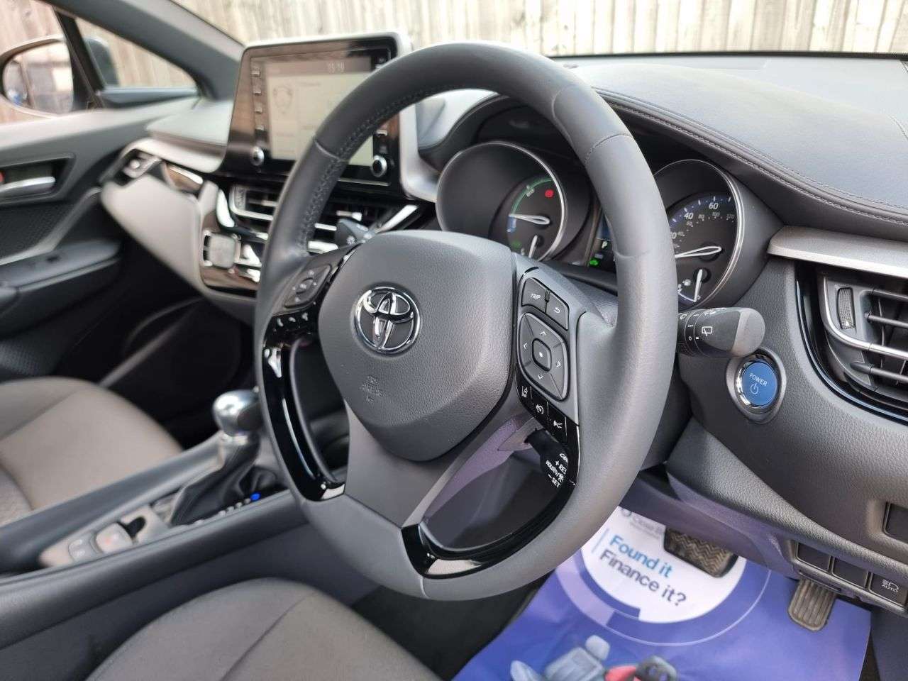2023 TOYOTA C-HR 2023 TOYOTA C-HR