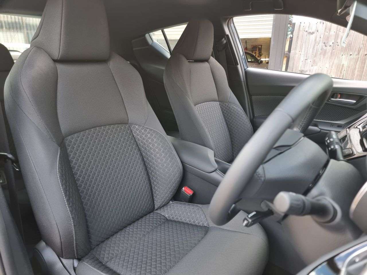 2023 TOYOTA C-HR 2023 TOYOTA C-HR
