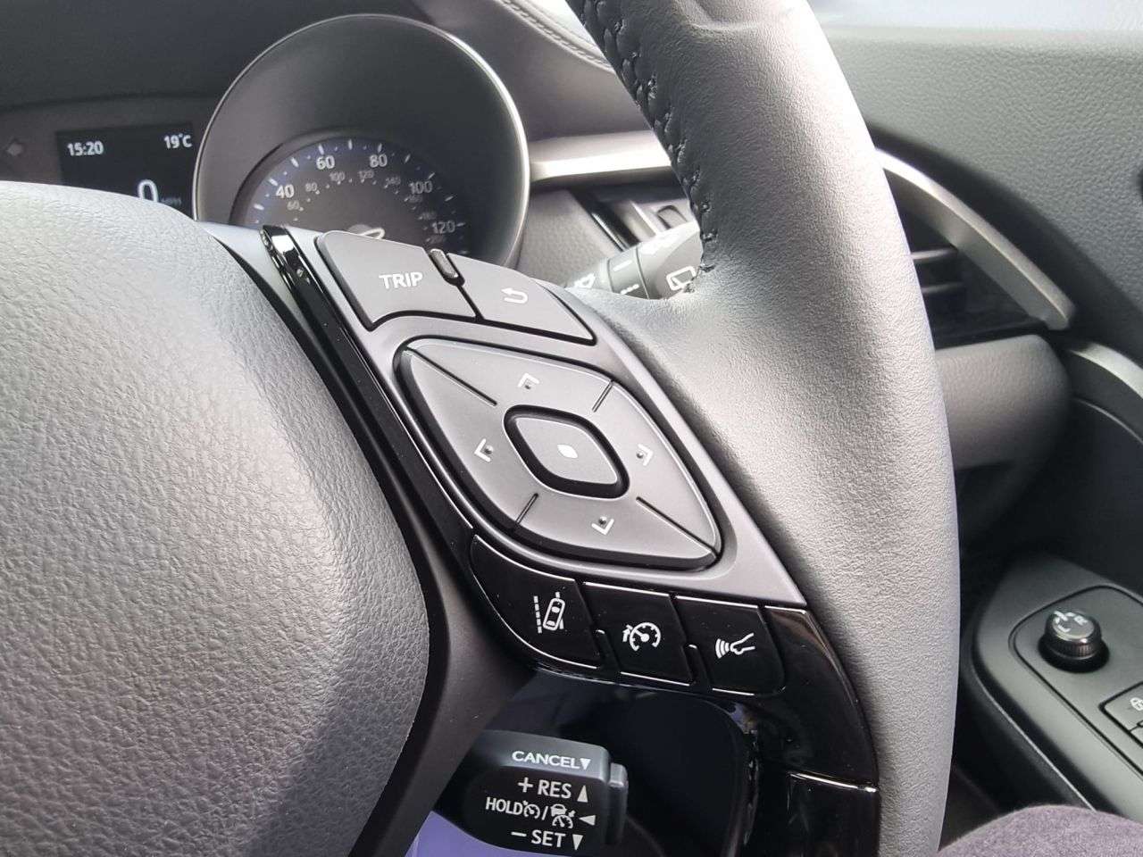2023 TOYOTA C-HR 2023 TOYOTA C-HR