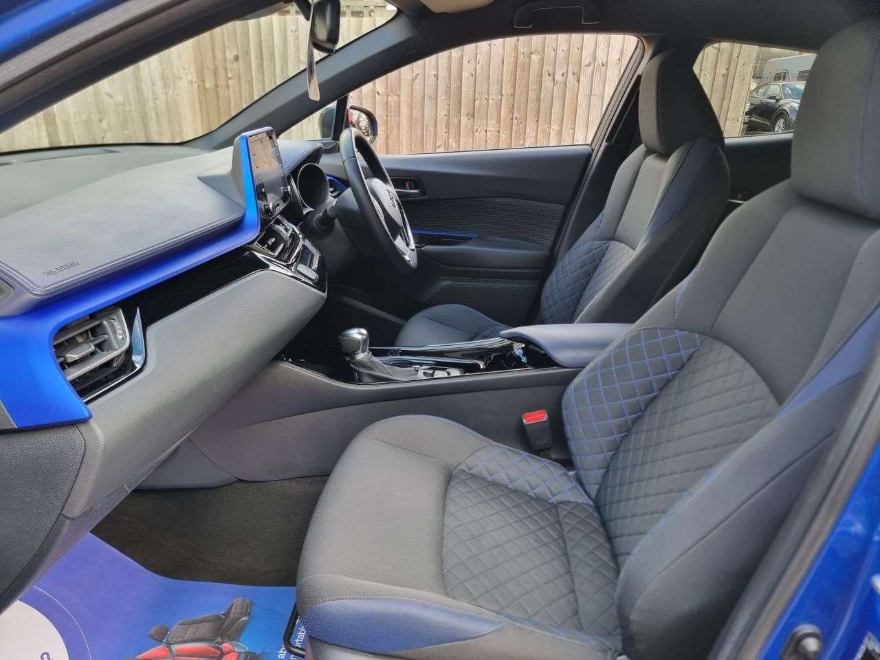 2020 TOYOTA C-HR 2020 TOYOTA C-HR