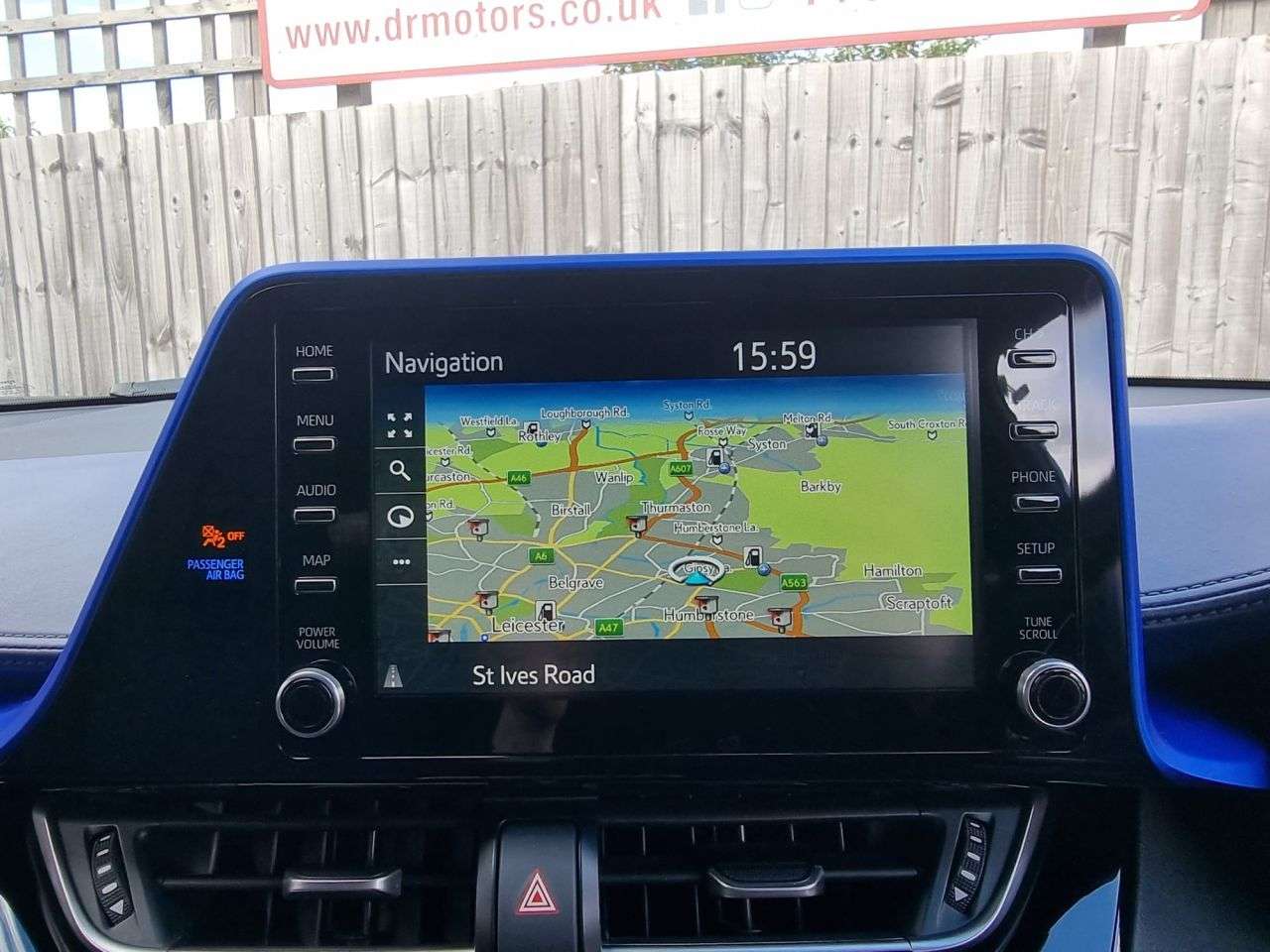 A 2020 TOYOTA C-HR 2.0 VVT-h Dynamic SUV 5dr Petrol Hybrid CVT Euro 6 (s/s) (184 ps) SAT NAV + A 2020 TOYOTA C-HR 2.0 VVT-h Dynamic SUV 5dr Petrol Hybrid CVT Euro 6 (s/s) (184 ps) SAT NAV +