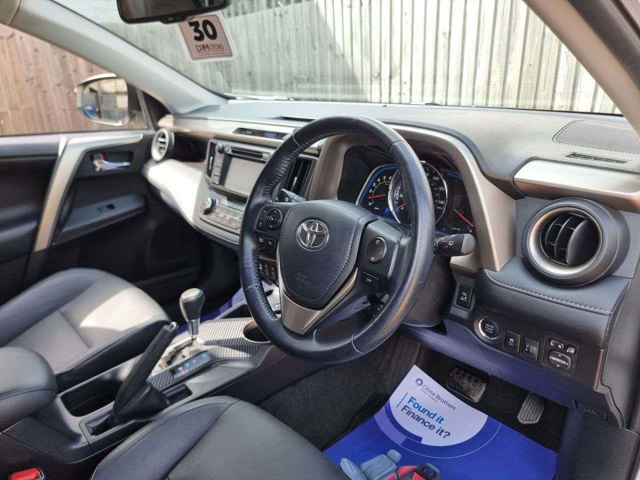 A 2015 TOYOTA RAV4 2.2 D-CAT Invincible SUV 5dr Diesel Auto 4WD Euro 5 (150 ps) + SAT NAV + R/ A 2015 TOYOTA RAV4 2.2 D-CAT Invincible SUV 5dr Diesel Auto 4WD Euro 5 (150 ps) + SAT NAV + R/