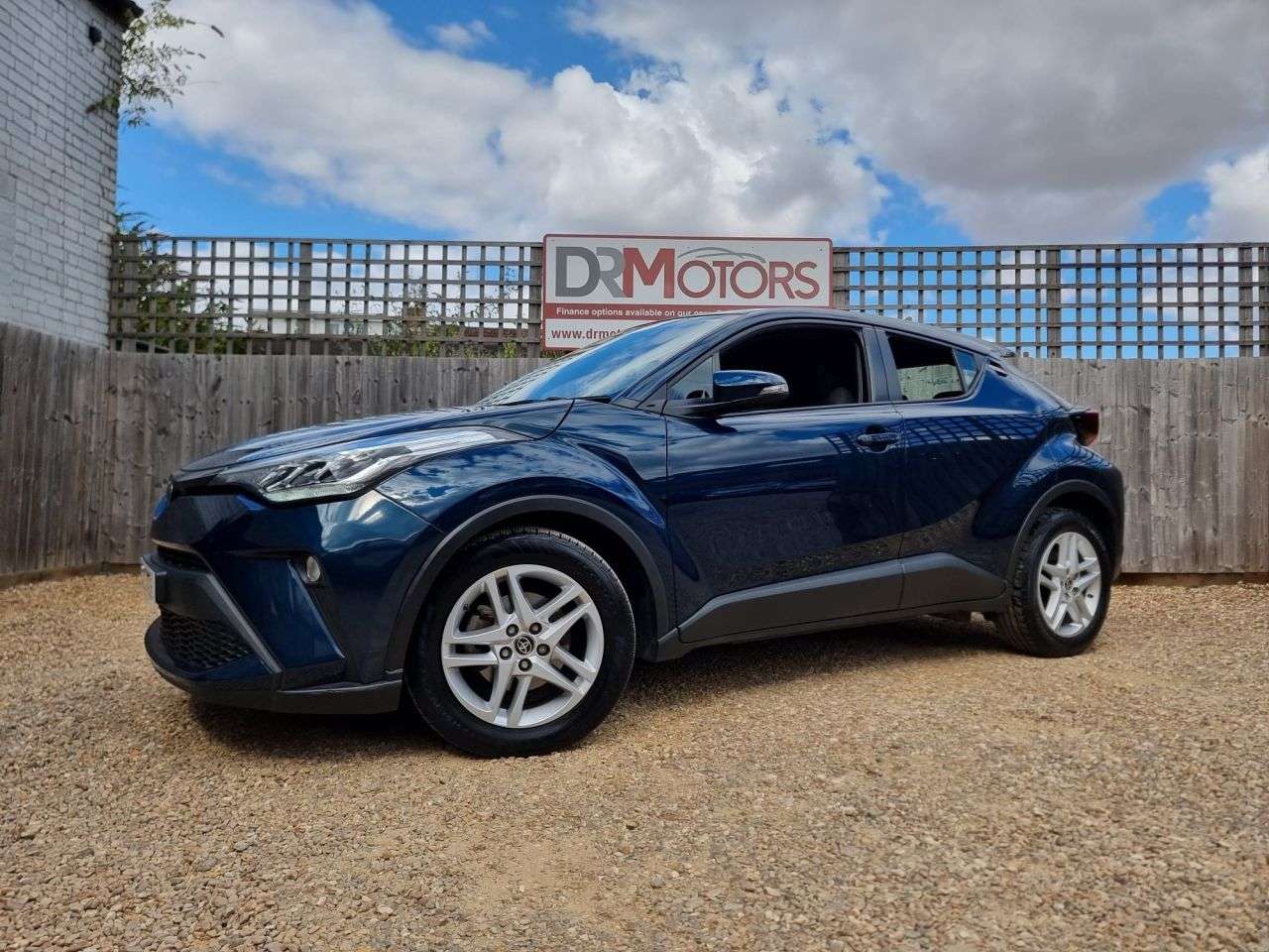 A 2023 TOYOTA C-HR 1.8 VVT-h GPF Icon SUV 5dr Petrol Hybrid CVT Euro 6 (s/s) (122 ps) REAR CAM A 2023 TOYOTA C-HR 1.8 VVT-h GPF Icon SUV 5dr Petrol Hybrid CVT Euro 6 (s/s) (122 ps) REAR CAM