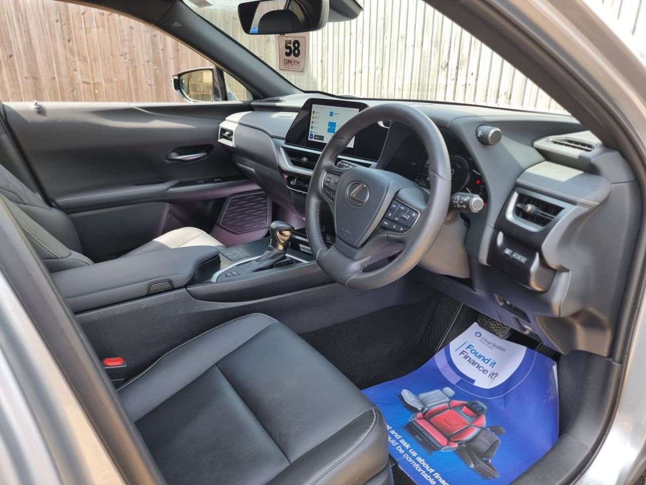 A 2023 LEXUS UX 2.0 250h F Sport Design SUV 5dr Petrol Hybrid E-CVT Euro 6 (s/s) (184 ps) R A 2023 LEXUS UX 2.0 250h F Sport Design SUV 5dr Petrol Hybrid E-CVT Euro 6 (s/s) (184 ps) R