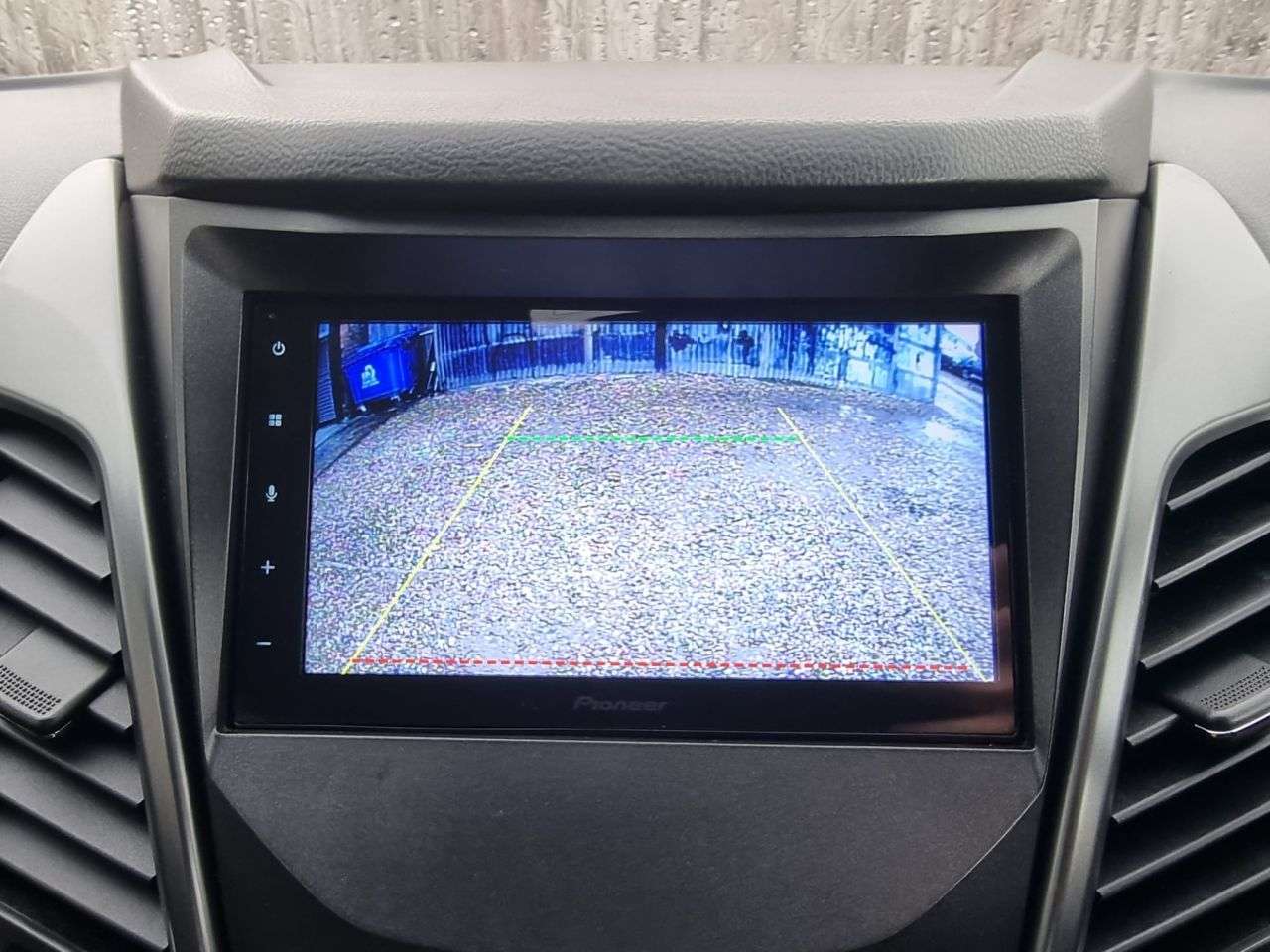 A 2019 SSANGYONG KORANDO 2.2D SE SUV 5dr Diesel Manual 4WD Euro 6 (178 ps) R/CAMERA + BLUETOOTH + DA A 2019 SSANGYONG KORANDO 2.2D SE SUV 5dr Diesel Manual 4WD Euro 6 (178 ps) R/CAMERA + BLUETOOTH + DA