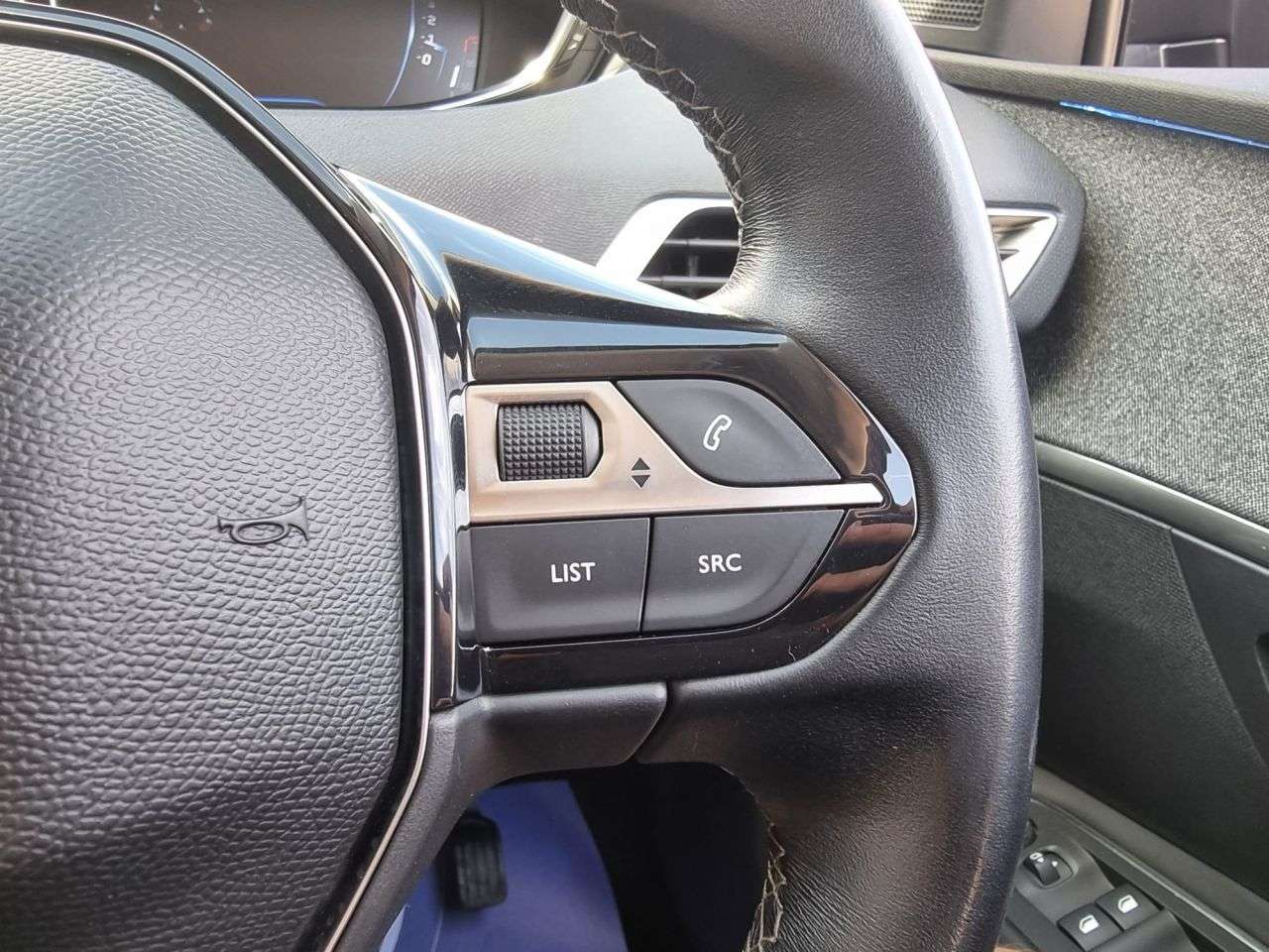 2018 PEUGEOT 3008 2018 PEUGEOT 3008