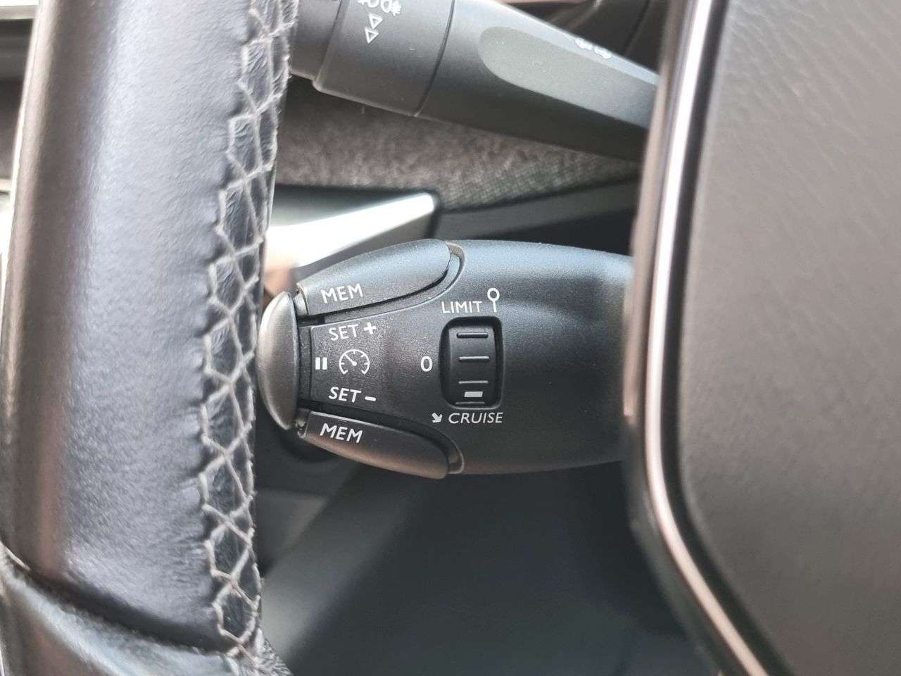 2018 PEUGEOT 3008 2018 PEUGEOT 3008