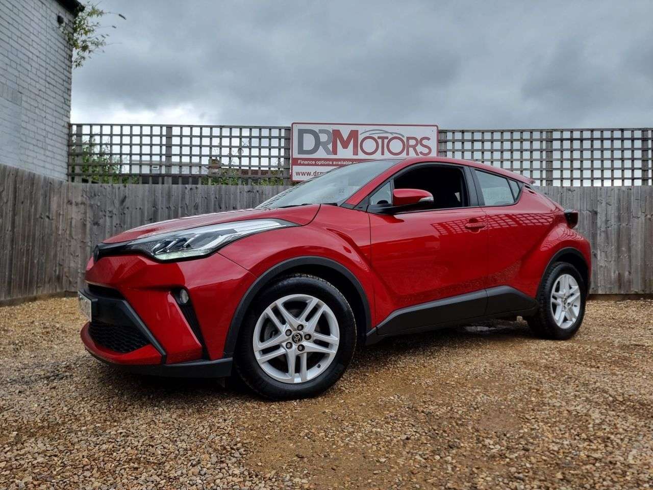 A 2022 TOYOTA C-HR 1.8 VVT-h GPF Icon SUV 5dr Petrol Hybrid CVT Euro 6 (s/s) (122 ps) R/CAMERA A 2022 TOYOTA C-HR 1.8 VVT-h GPF Icon SUV 5dr Petrol Hybrid CVT Euro 6 (s/s) (122 ps) R/CAMERA