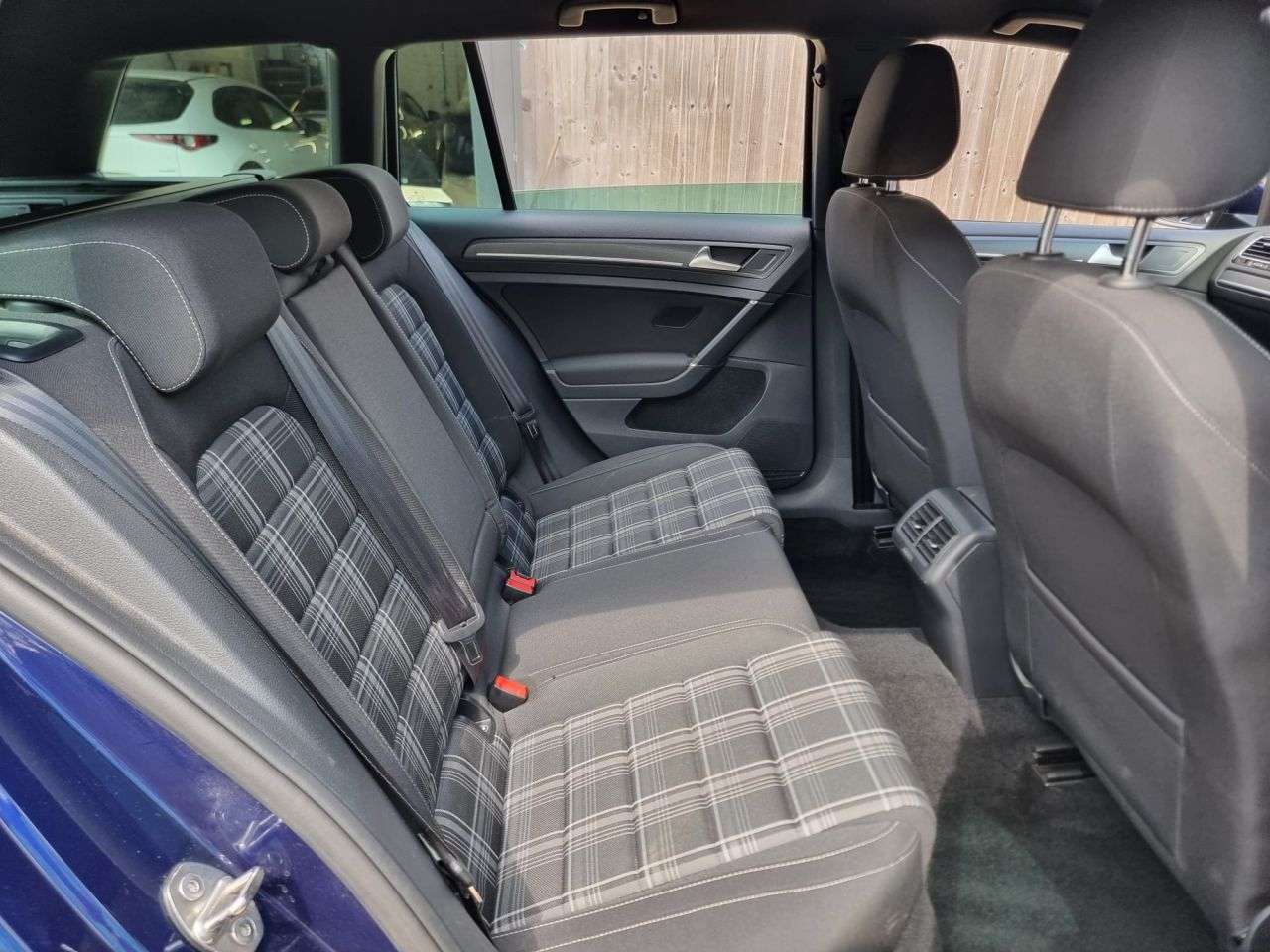 2017 VOLKSWAGEN GOLF 2017 VOLKSWAGEN GOLF
