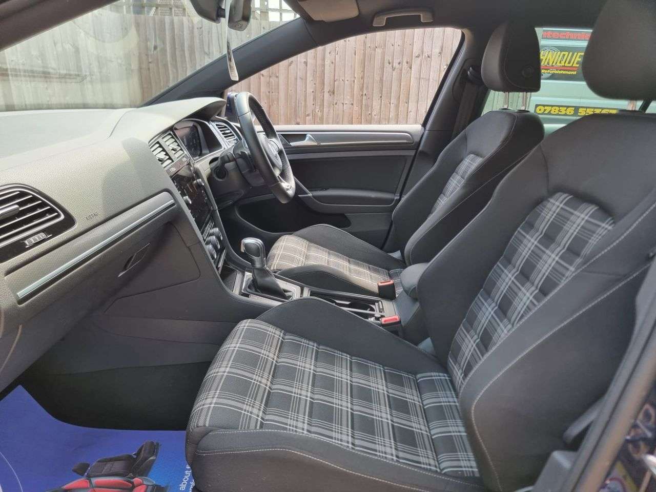 2017 VOLKSWAGEN GOLF 2017 VOLKSWAGEN GOLF