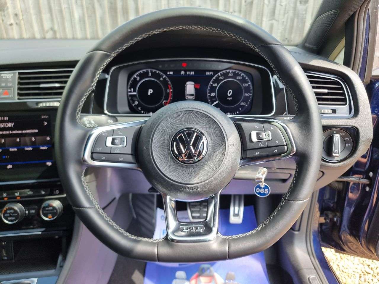 2017 VOLKSWAGEN GOLF 2017 VOLKSWAGEN GOLF