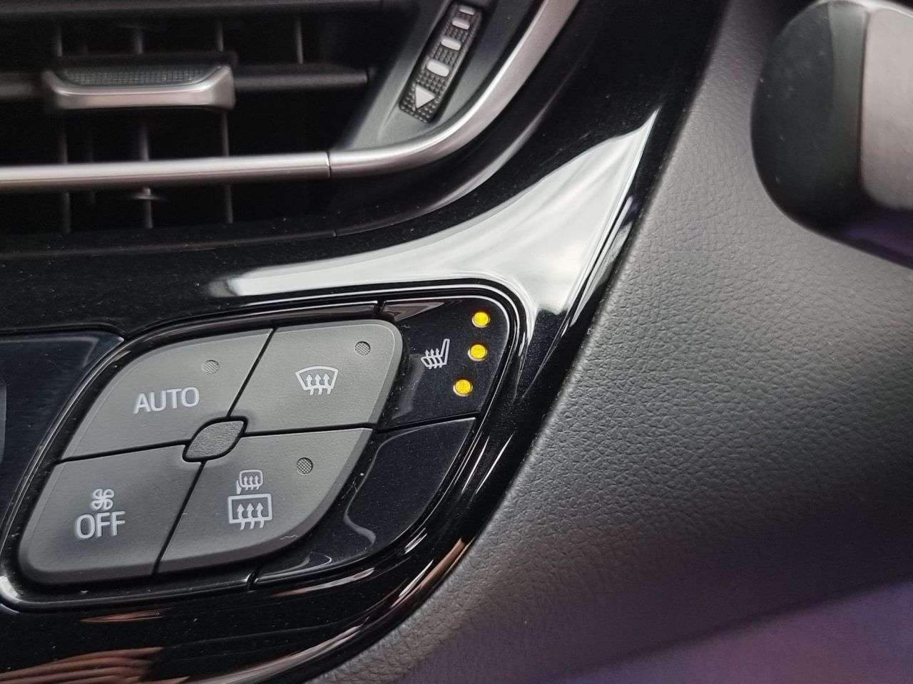 2018 TOYOTA C-HR 2018 TOYOTA C-HR