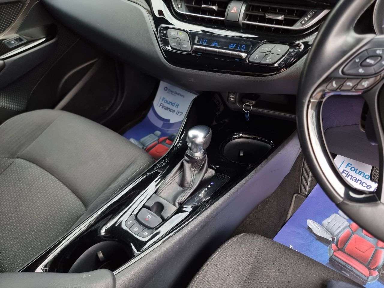 2018 TOYOTA C-HR 2018 TOYOTA C-HR