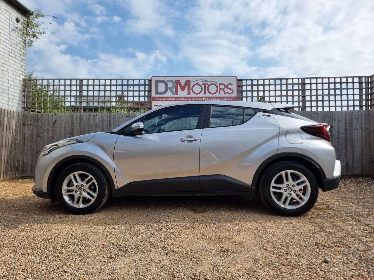 2023 TOYOTA C-HR 2023 TOYOTA C-HR