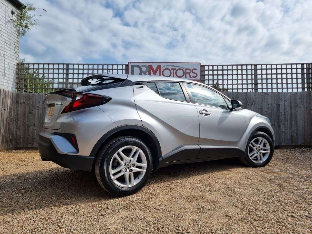 2023 TOYOTA C-HR 2023 TOYOTA C-HR