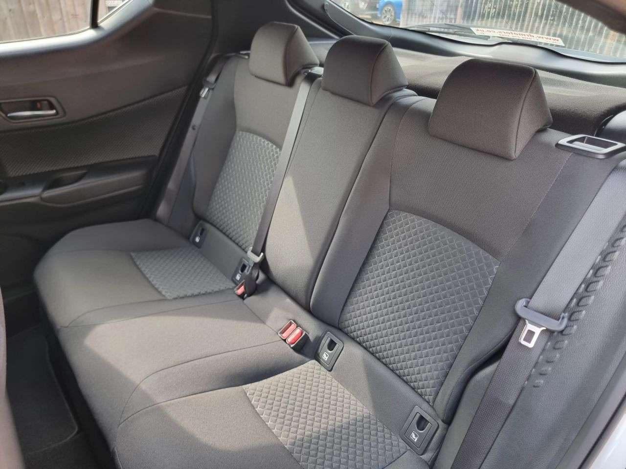 2023 TOYOTA C-HR 2023 TOYOTA C-HR