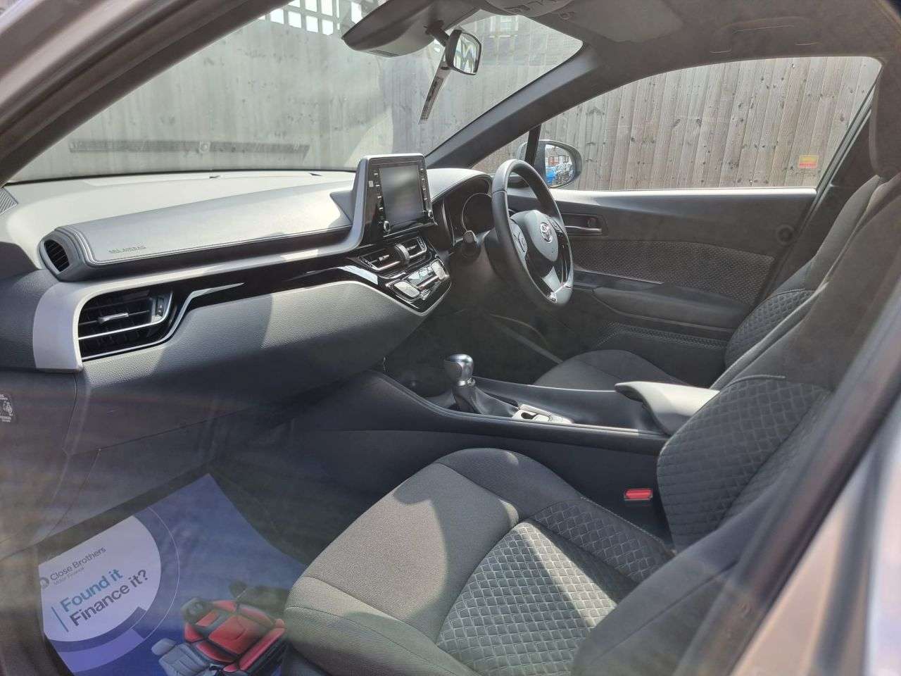 2023 TOYOTA C-HR 2023 TOYOTA C-HR