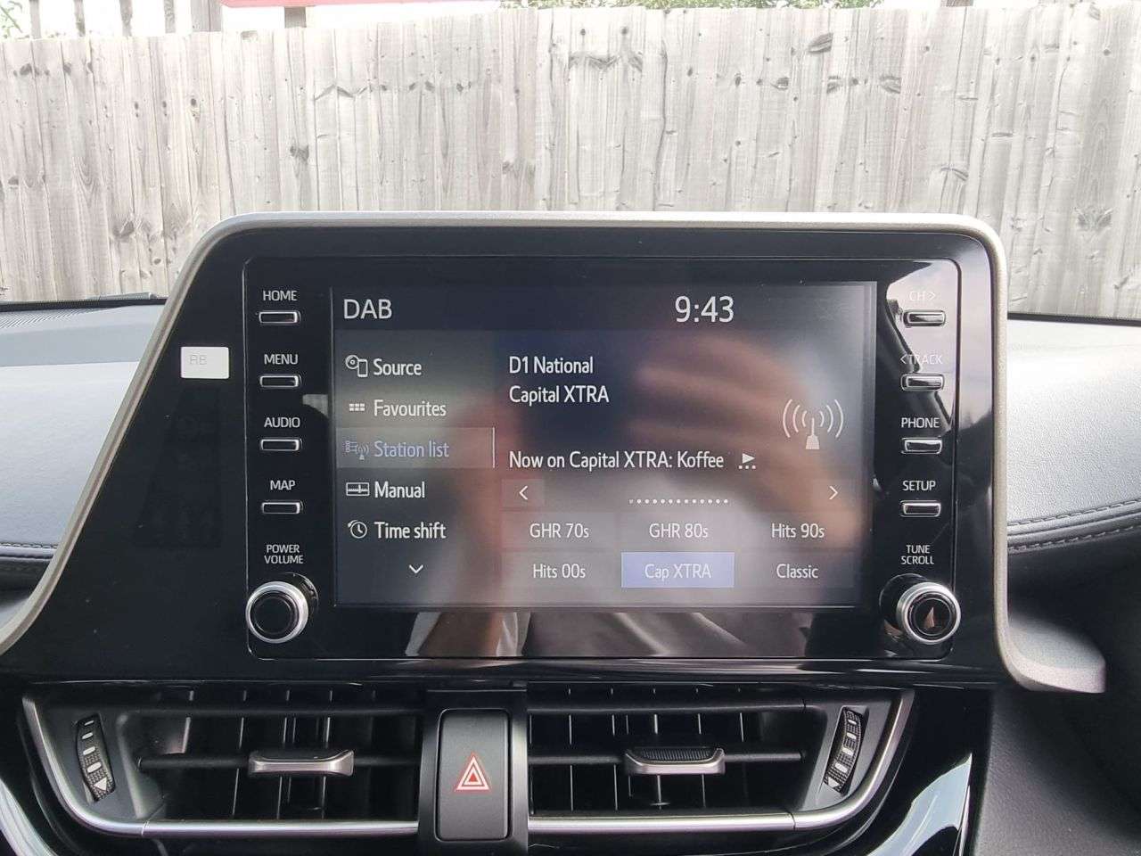 2023 TOYOTA C-HR 2023 TOYOTA C-HR