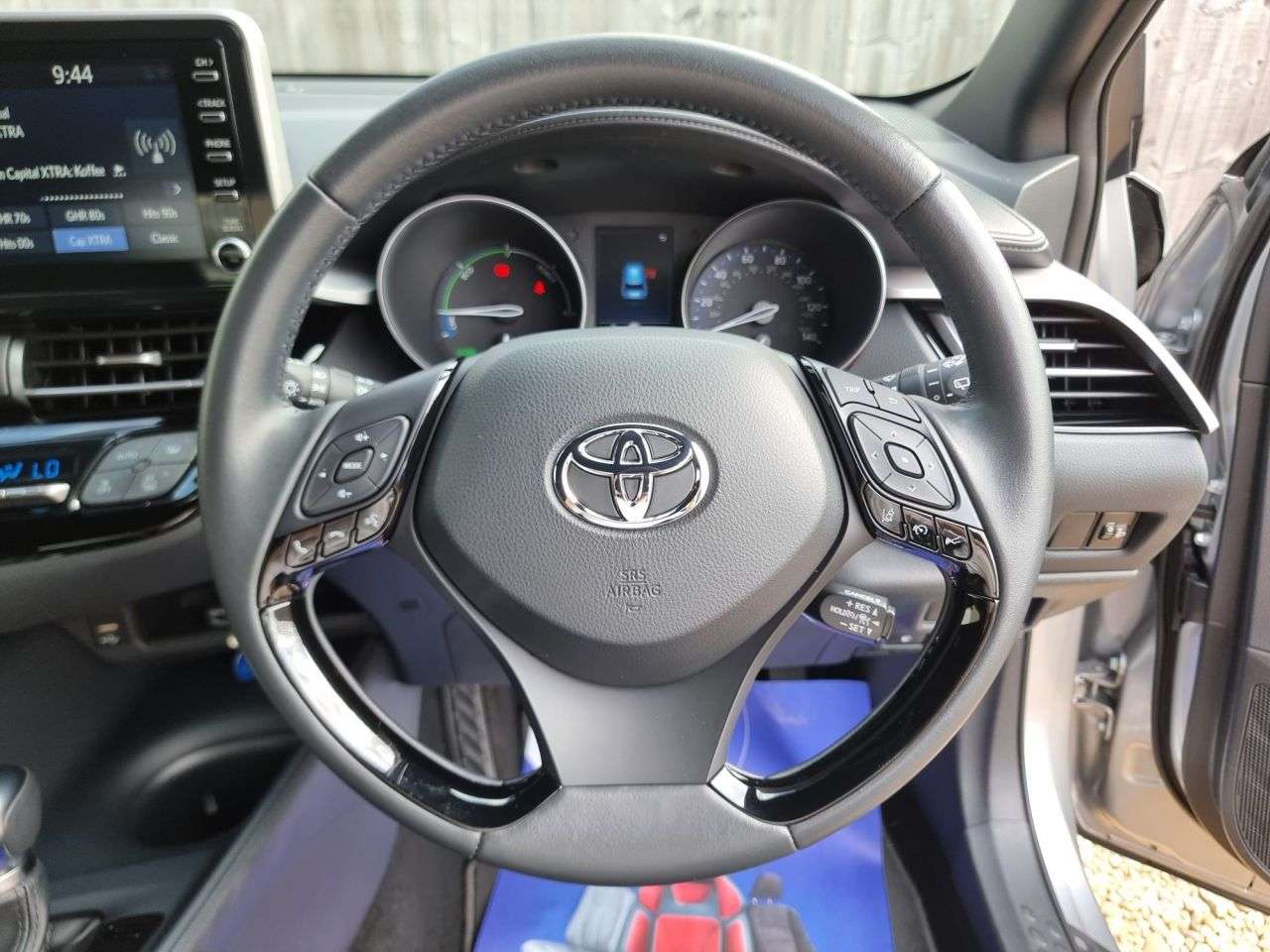 2023 TOYOTA C-HR 2023 TOYOTA C-HR