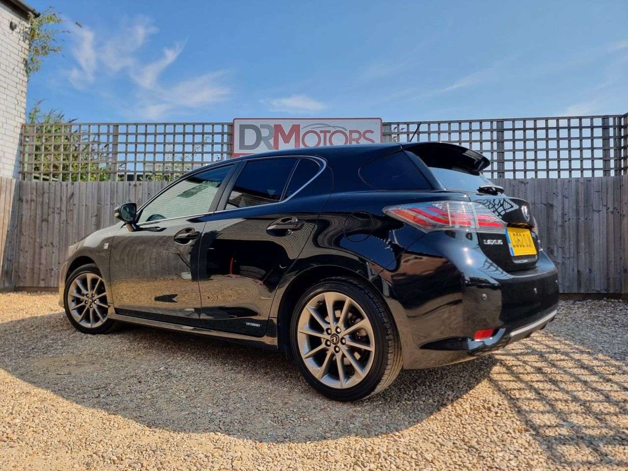 A 2012 LEXUS CT 1.8 200h F Sport Hatchback 5dr Petrol Hybrid CVT Euro 5 (s/s) (136 ps) SAT A 2012 LEXUS CT 1.8 200h F Sport Hatchback 5dr Petrol Hybrid CVT Euro 5 (s/s) (136 ps) SAT
