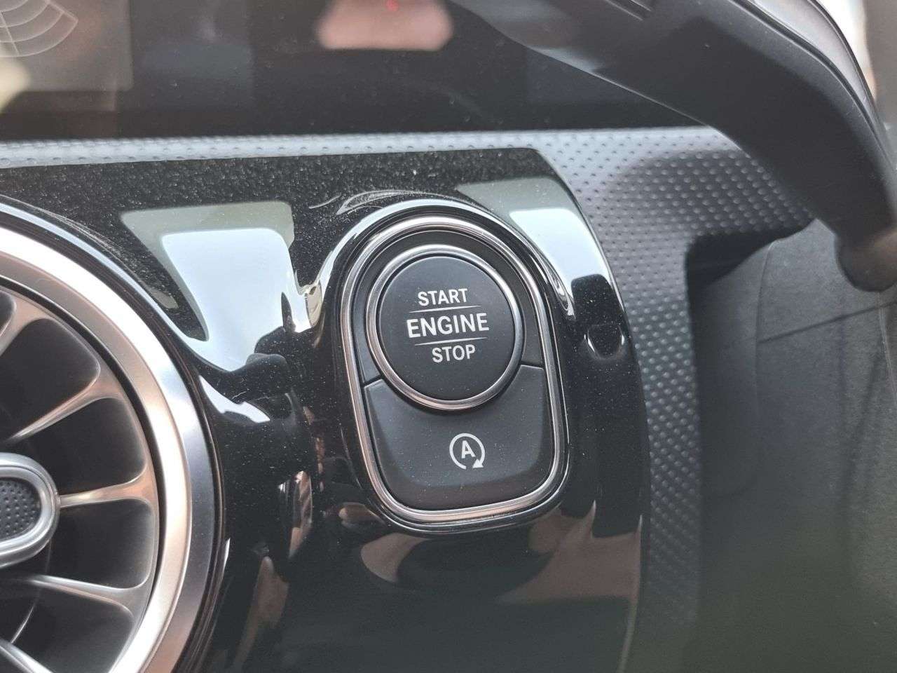 2019 MERCEDES-BENZ A CLASS 2019 MERCEDES-BENZ A CLASS