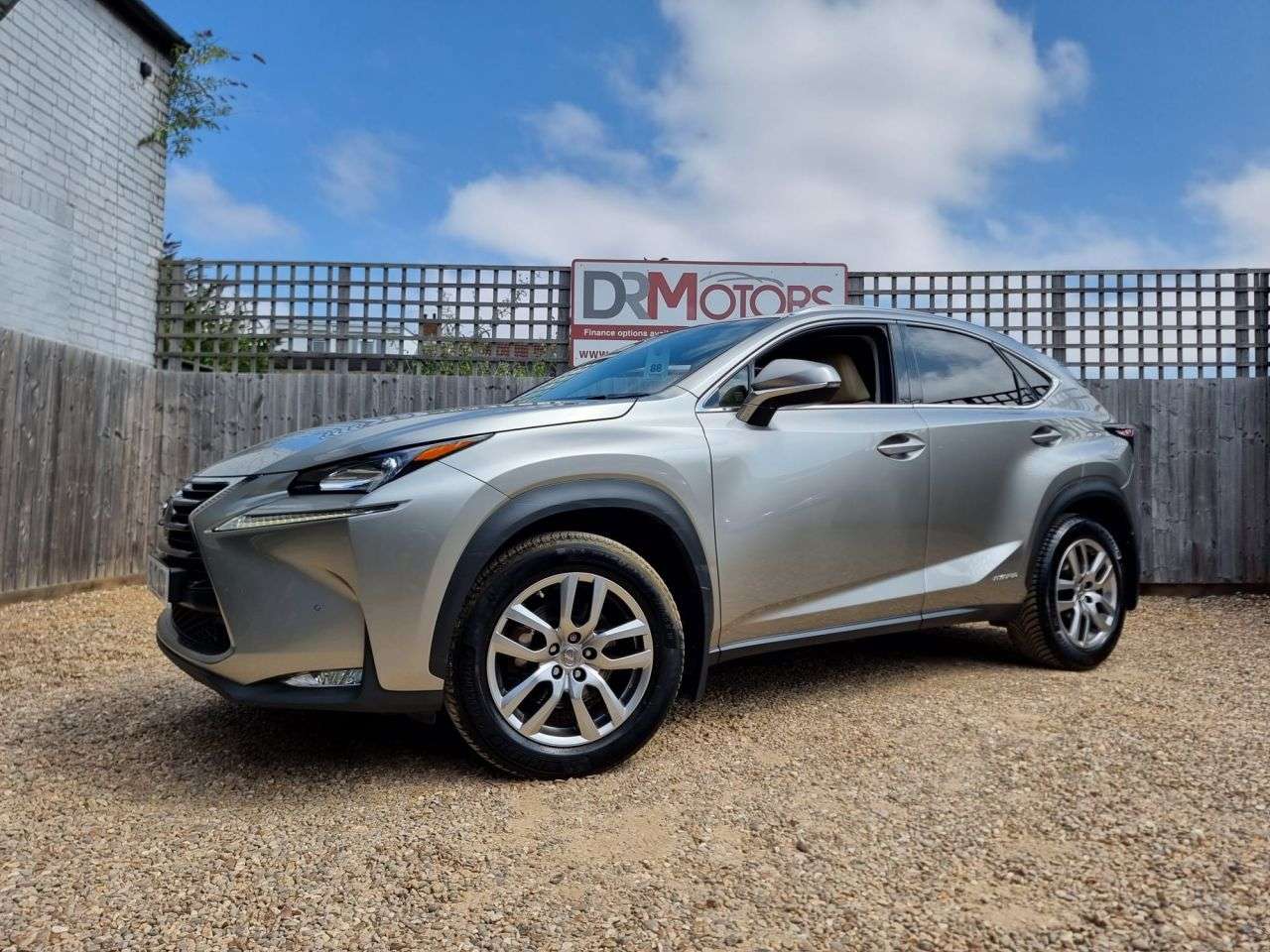 A 2017 LEXUS NX 2.5 300h Luxury SUV 5dr Petrol Hybrid E-CVT 4WD Euro 6 (s/s) (197 ps) SAT N A 2017 LEXUS NX 2.5 300h Luxury SUV 5dr Petrol Hybrid E-CVT 4WD Euro 6 (s/s) (197 ps) SAT N
