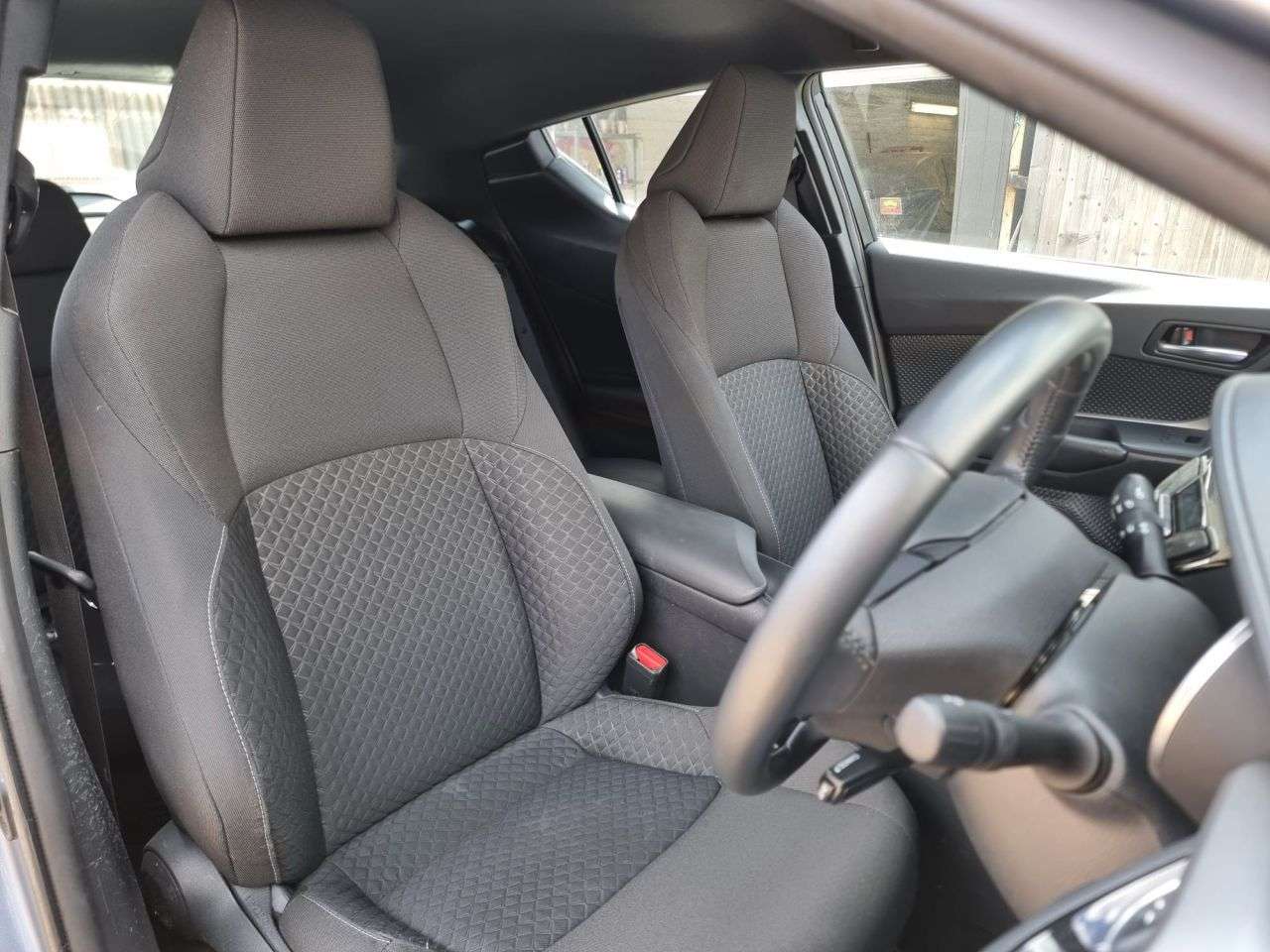 2023 TOYOTA C-HR 2023 TOYOTA C-HR